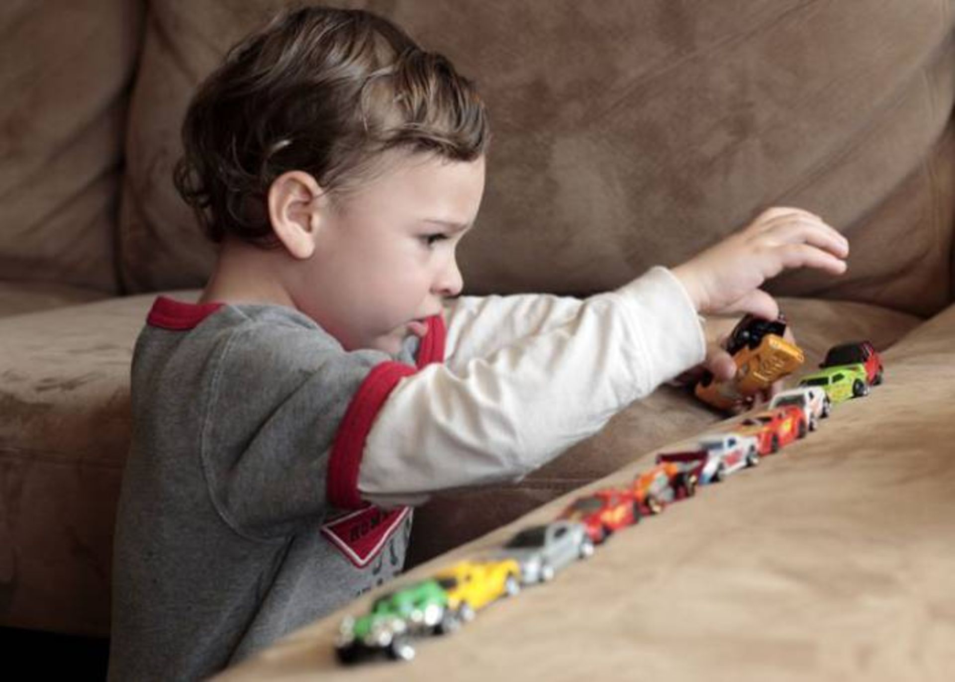 کودک مبتلا به اوتیسم