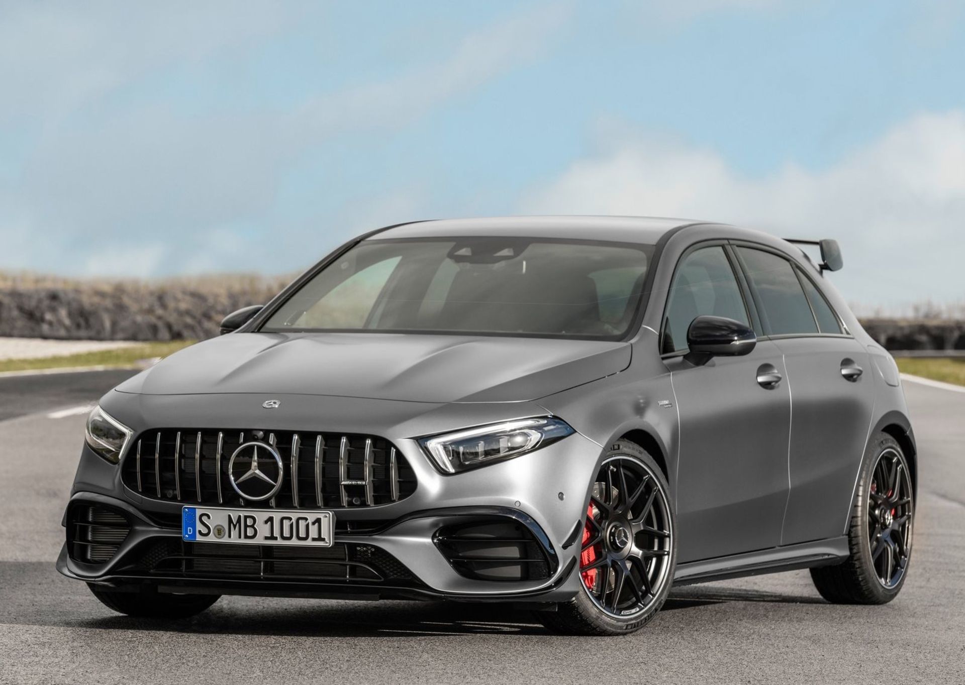 Mercedes-Benz CLA 45 S AMG