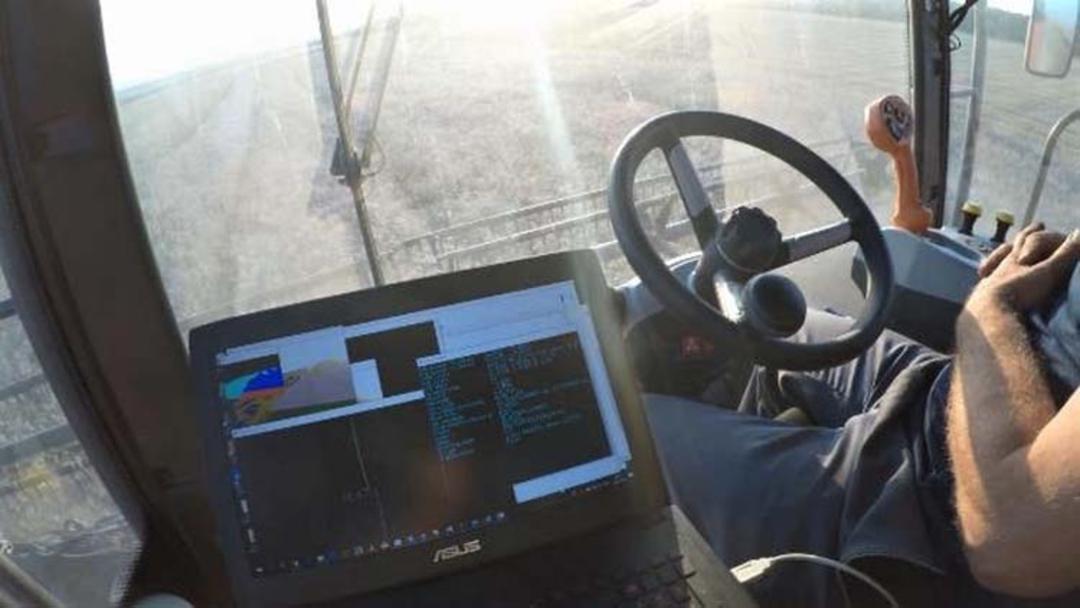 Autonomous combine / کمباین خودران