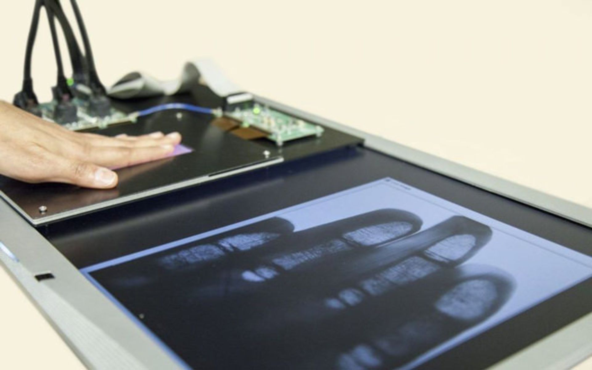 حسگر اثر انگشت