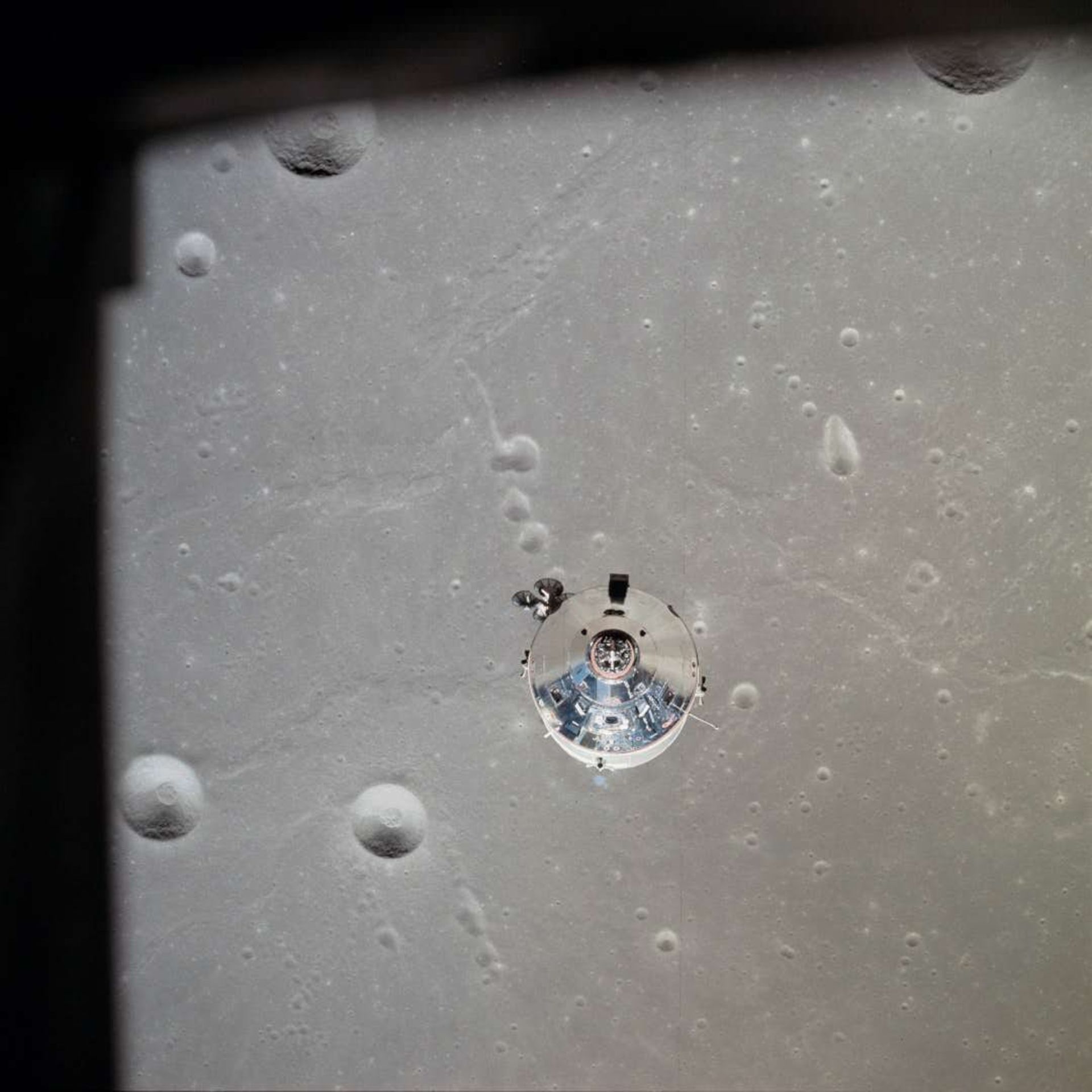 Apollo 11 / آپولو 11