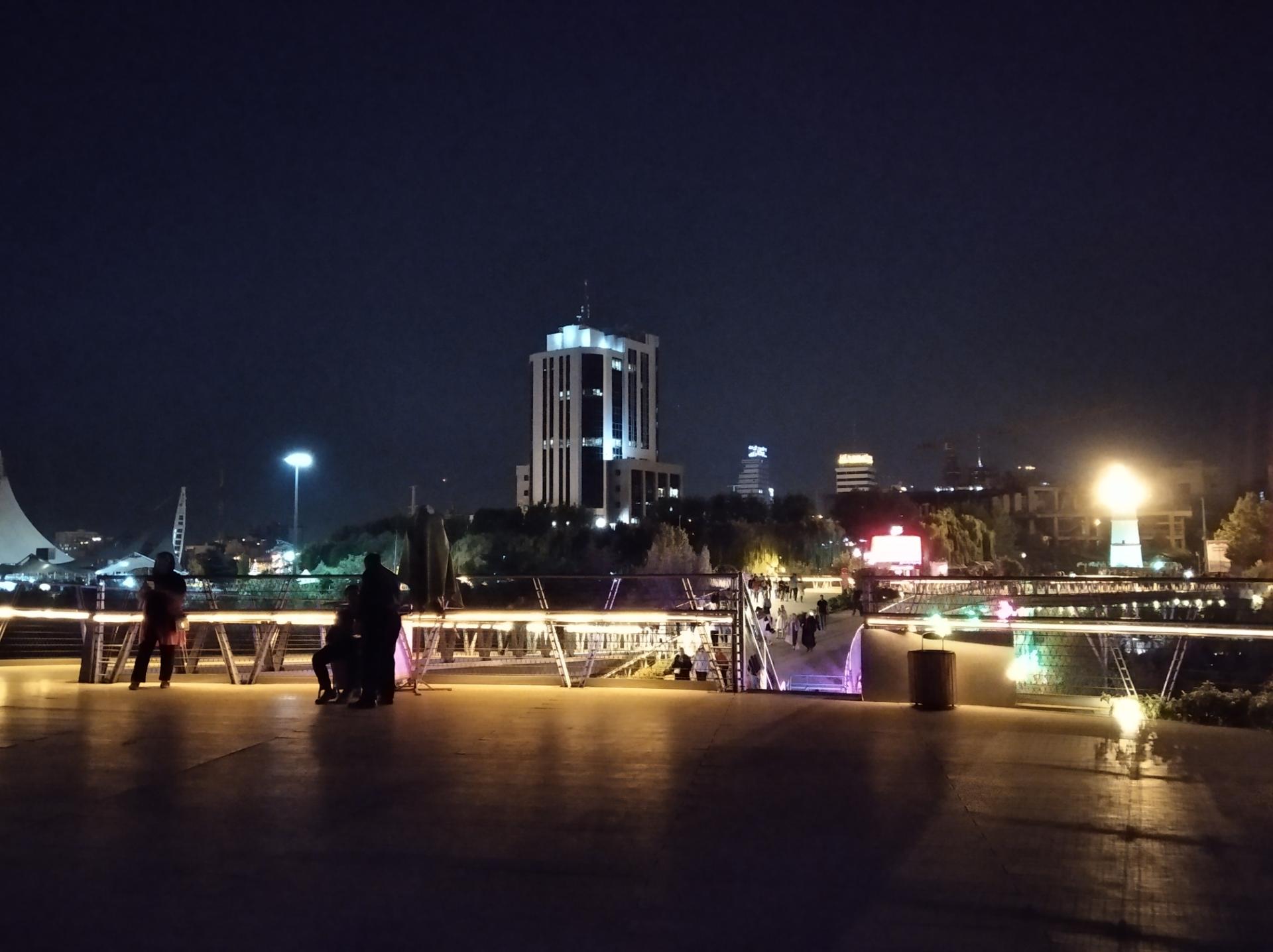 نمونه عکس شب ردمی ۷ ای شیائومی - حالت Photo