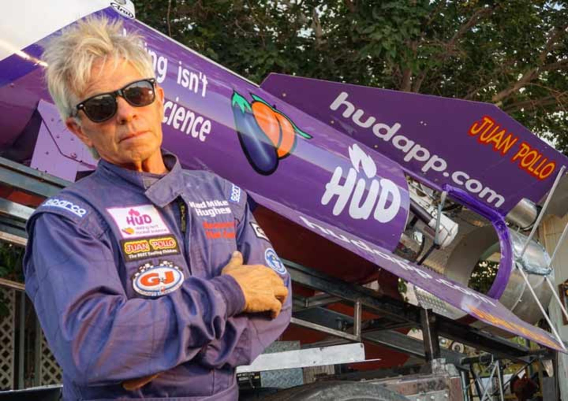 زمین‌تخت‌گرای مشهور باز دست به کار شد!