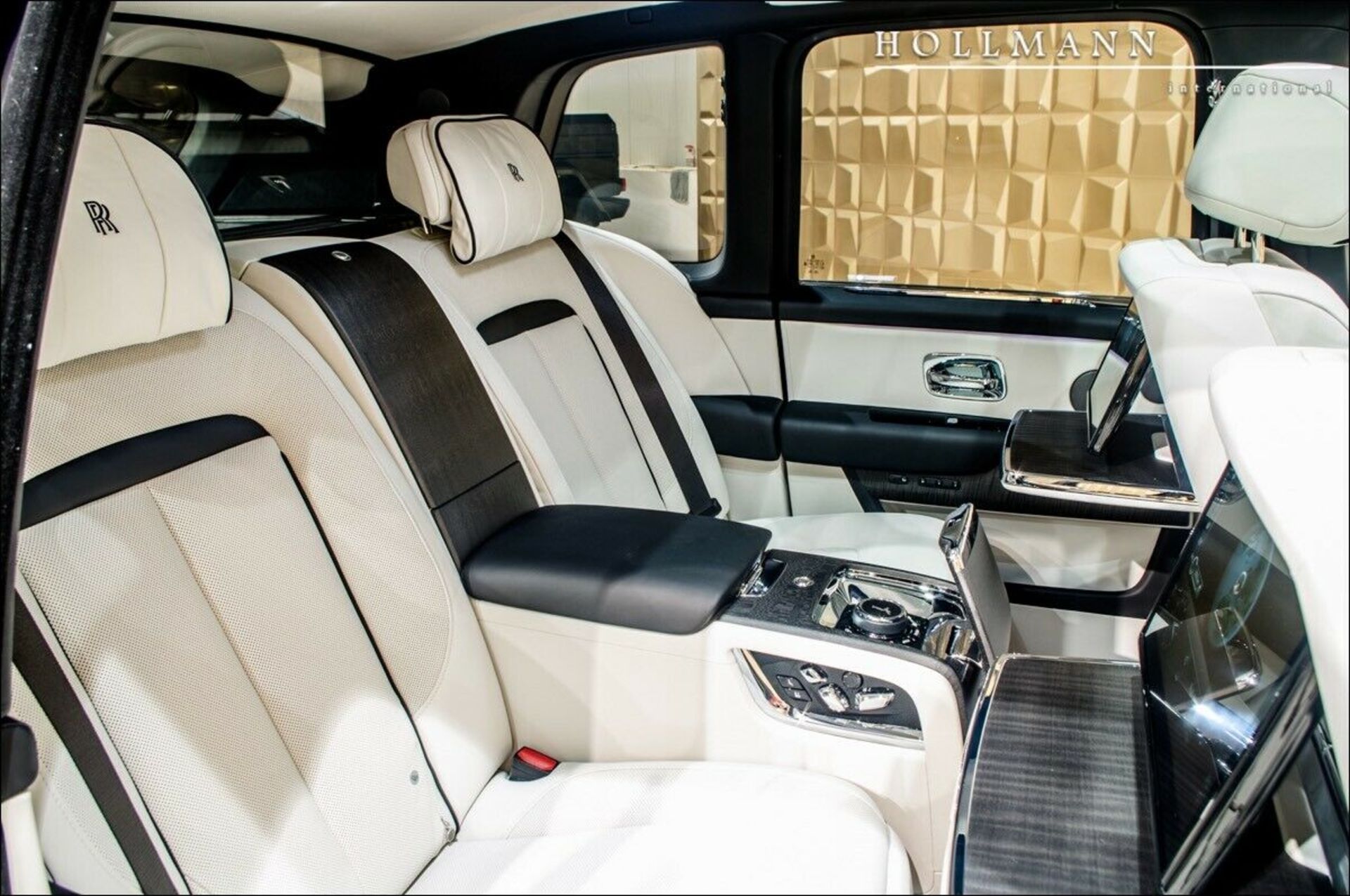 رولزرویس کالینان/ Rollsroyce cullinan