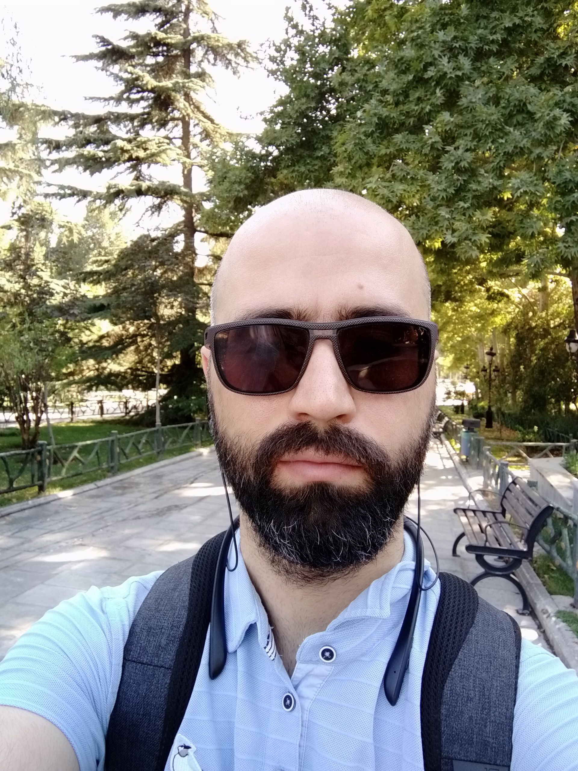 سلفی گرفته شده با ردمی ۷