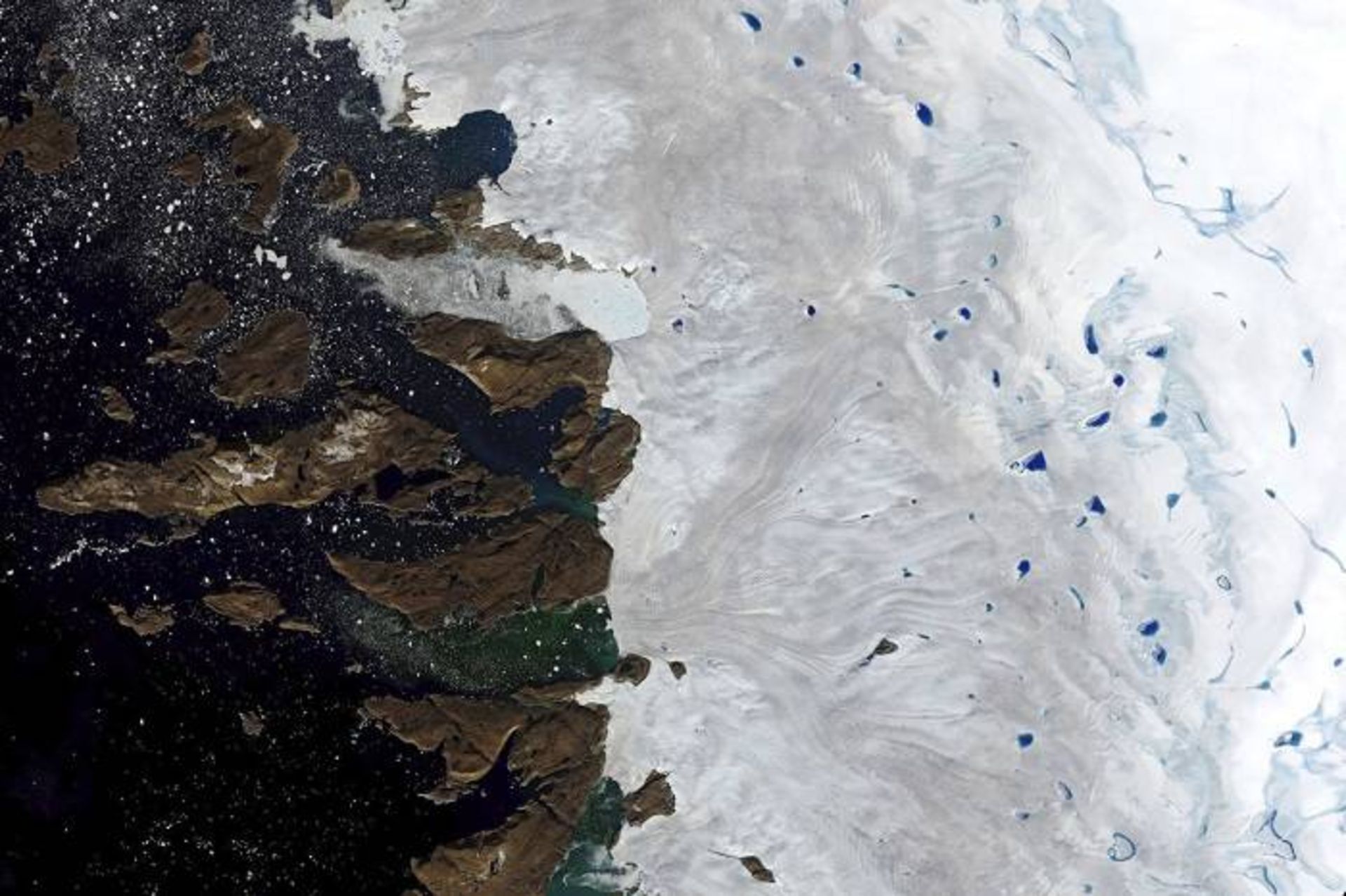 ذوب یخ در گرینلند
