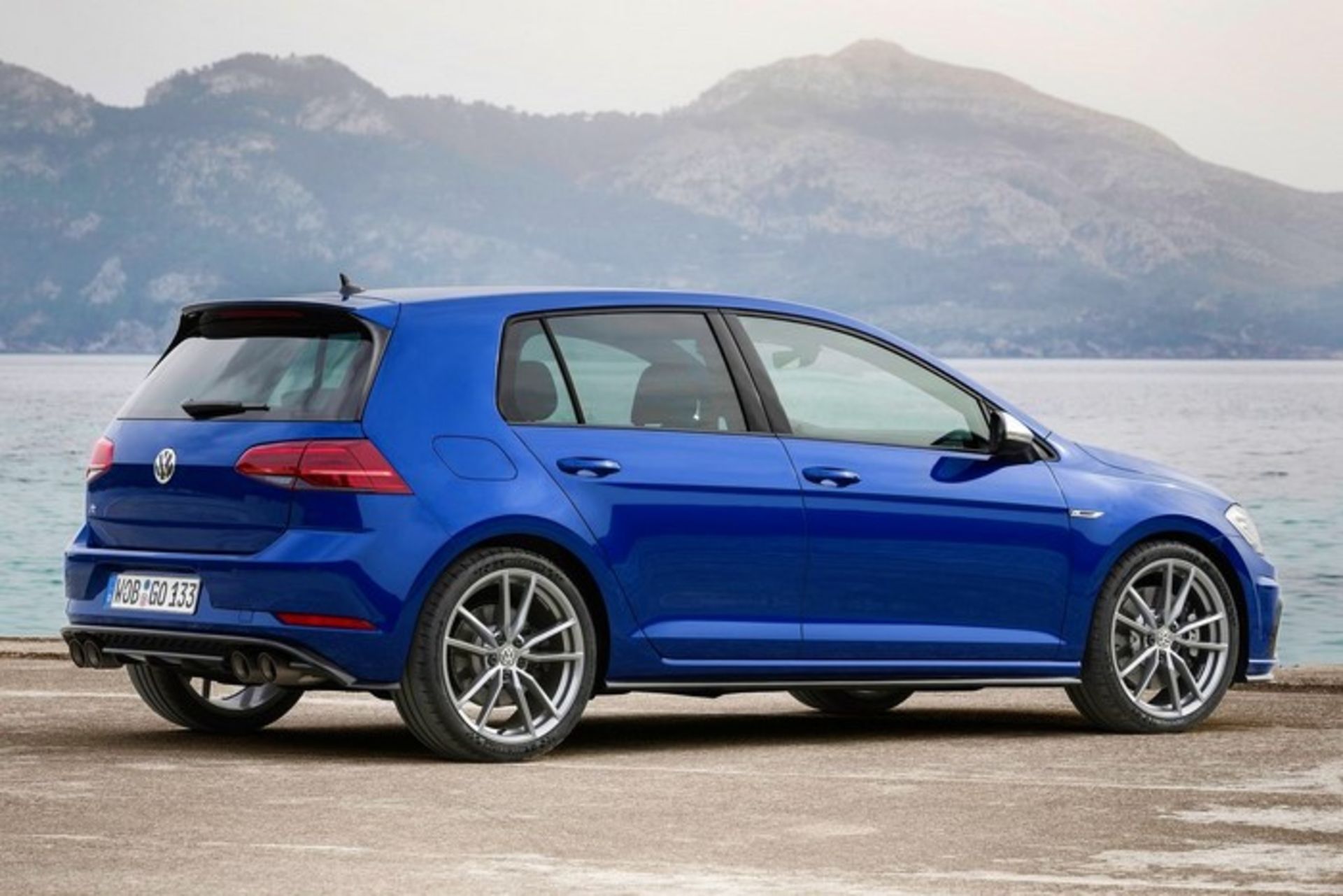 volkswagen golf r