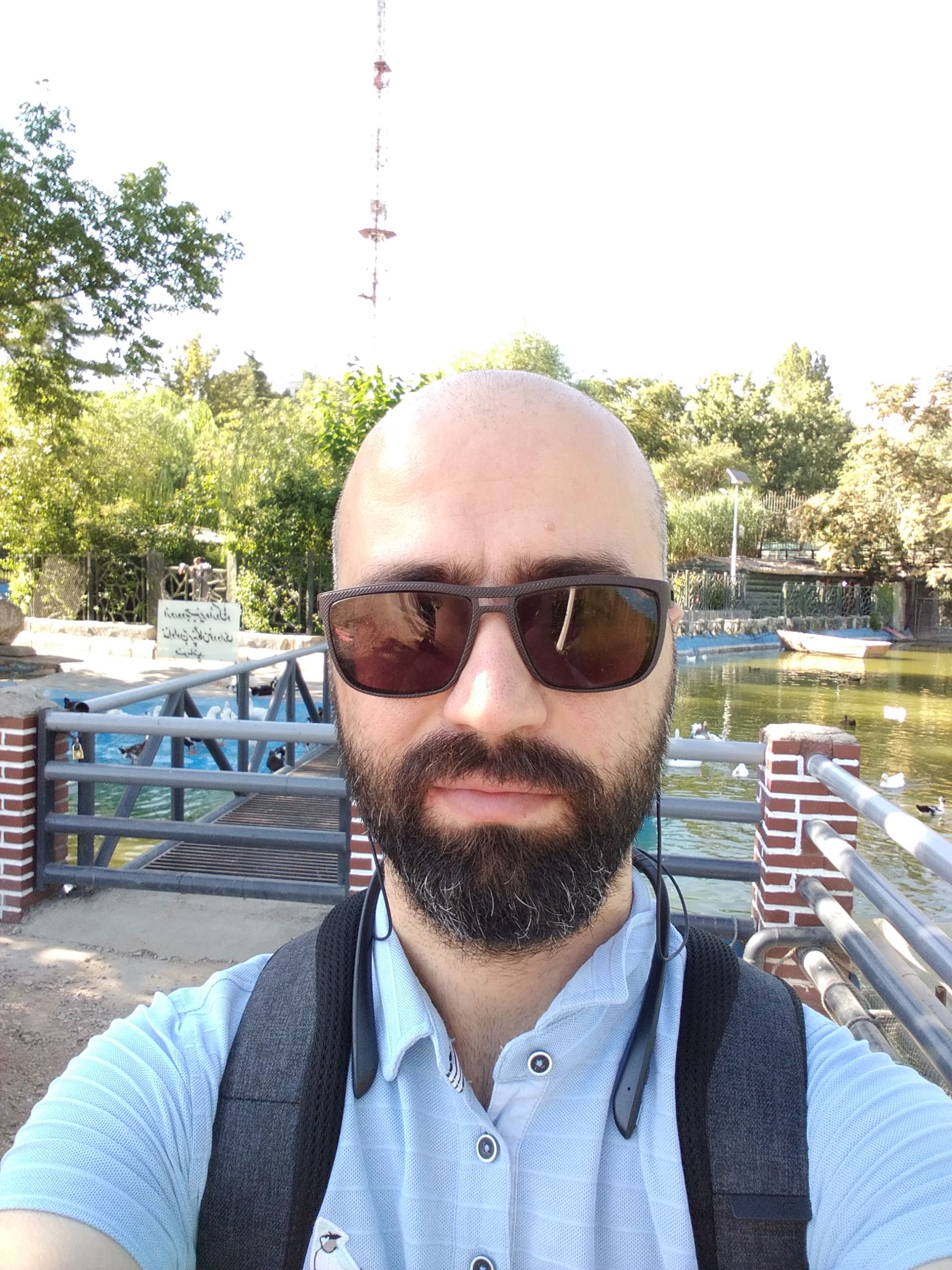 سلفی گرفته شده با ردمی ۷ ای