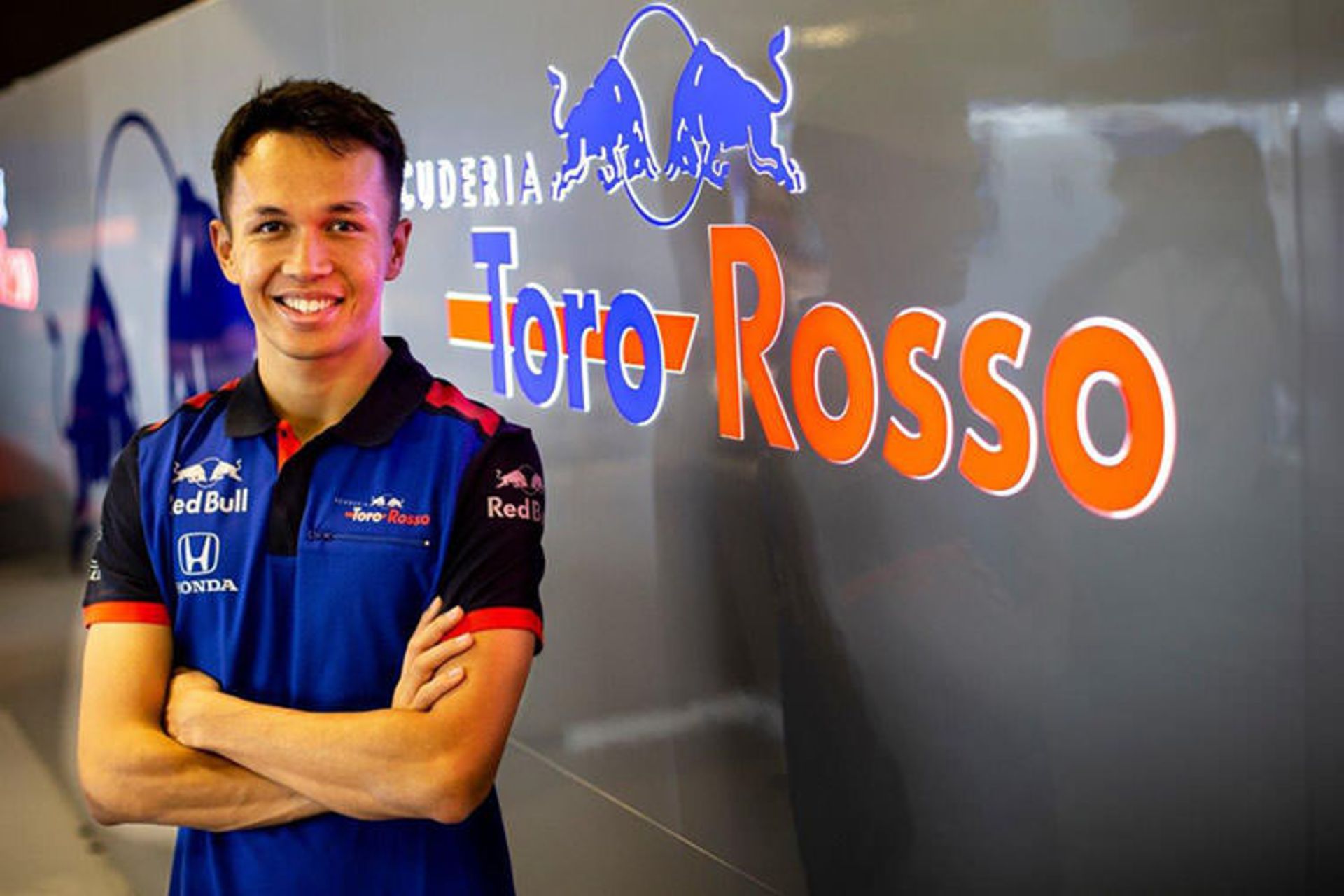 Alexander Albon Red Bull / الکساندر آلبون ردبول