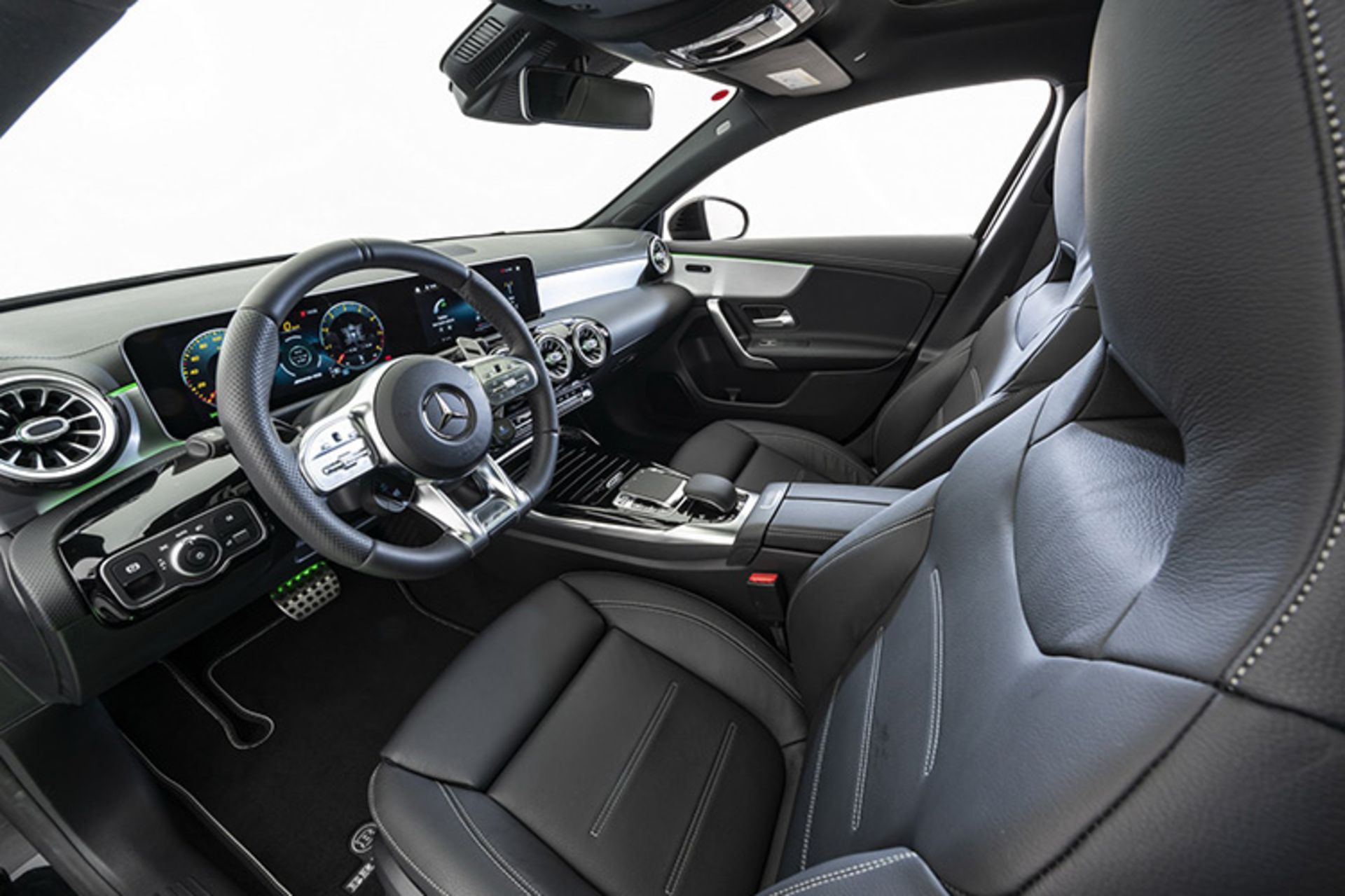 مرسدس بنز A35 AMG