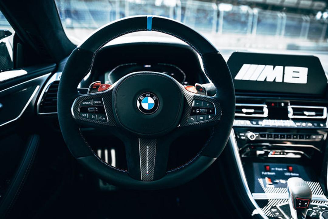 BMW M8 MotoGP Safety Car / خودروی ایمنی بی ام و m8 موتو جی پی