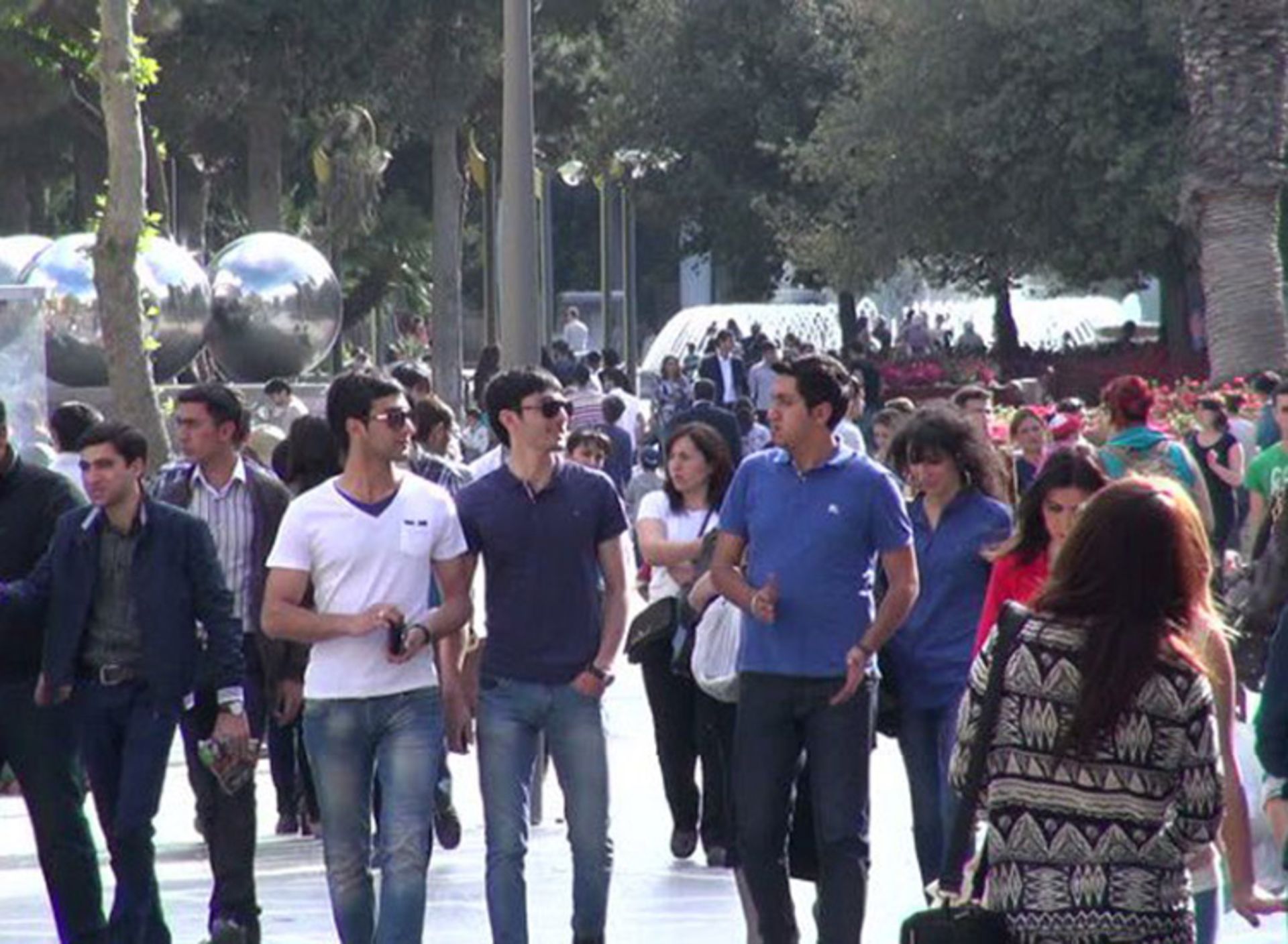 تور زمینی باکو