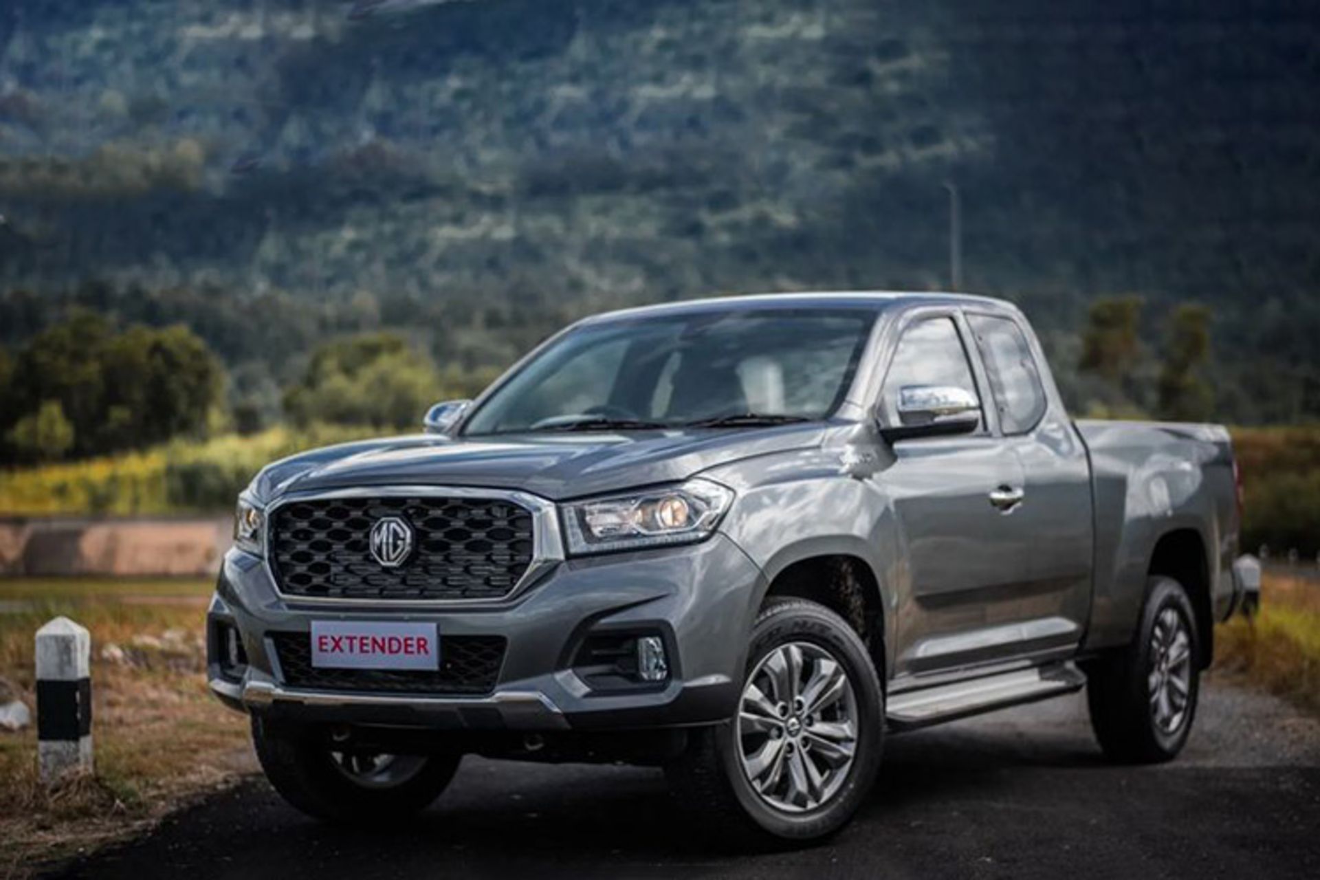 وانت ام جی اکستندر