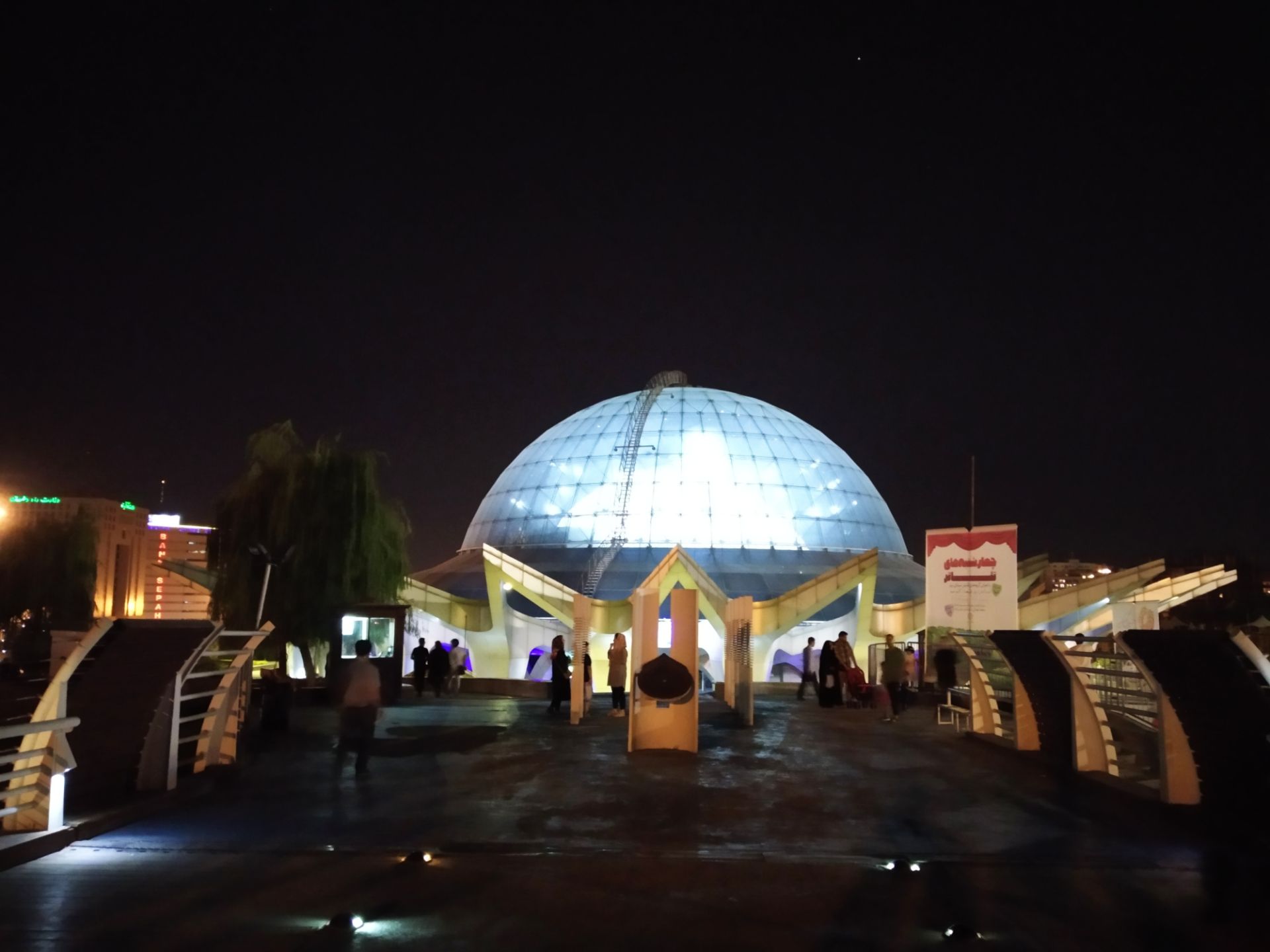 نمونه عکس شب ردمی ۷ شیائومی - حالت Photo