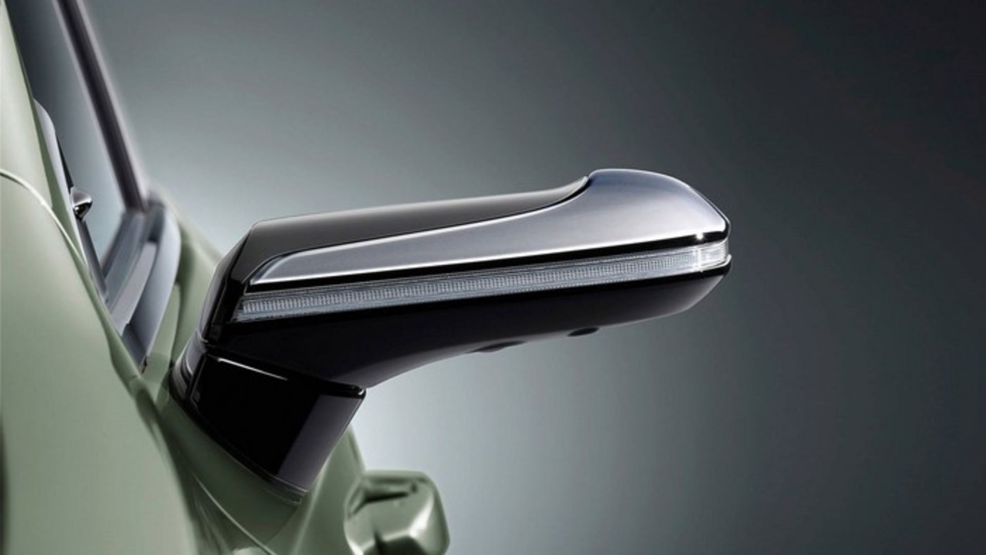 Lexus ES Digital Outer Mirror
