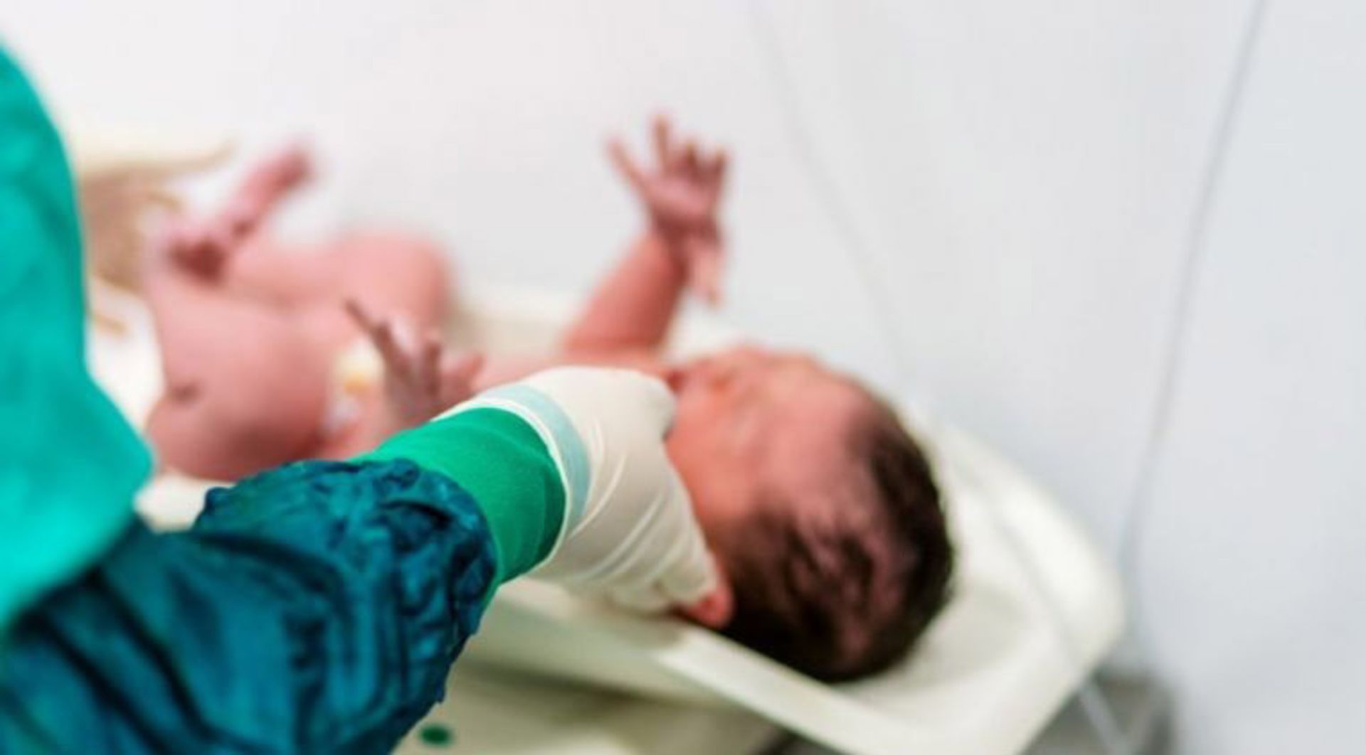 زن ۷۳ هندی رکورد پیرترین مادر جهان را شکست