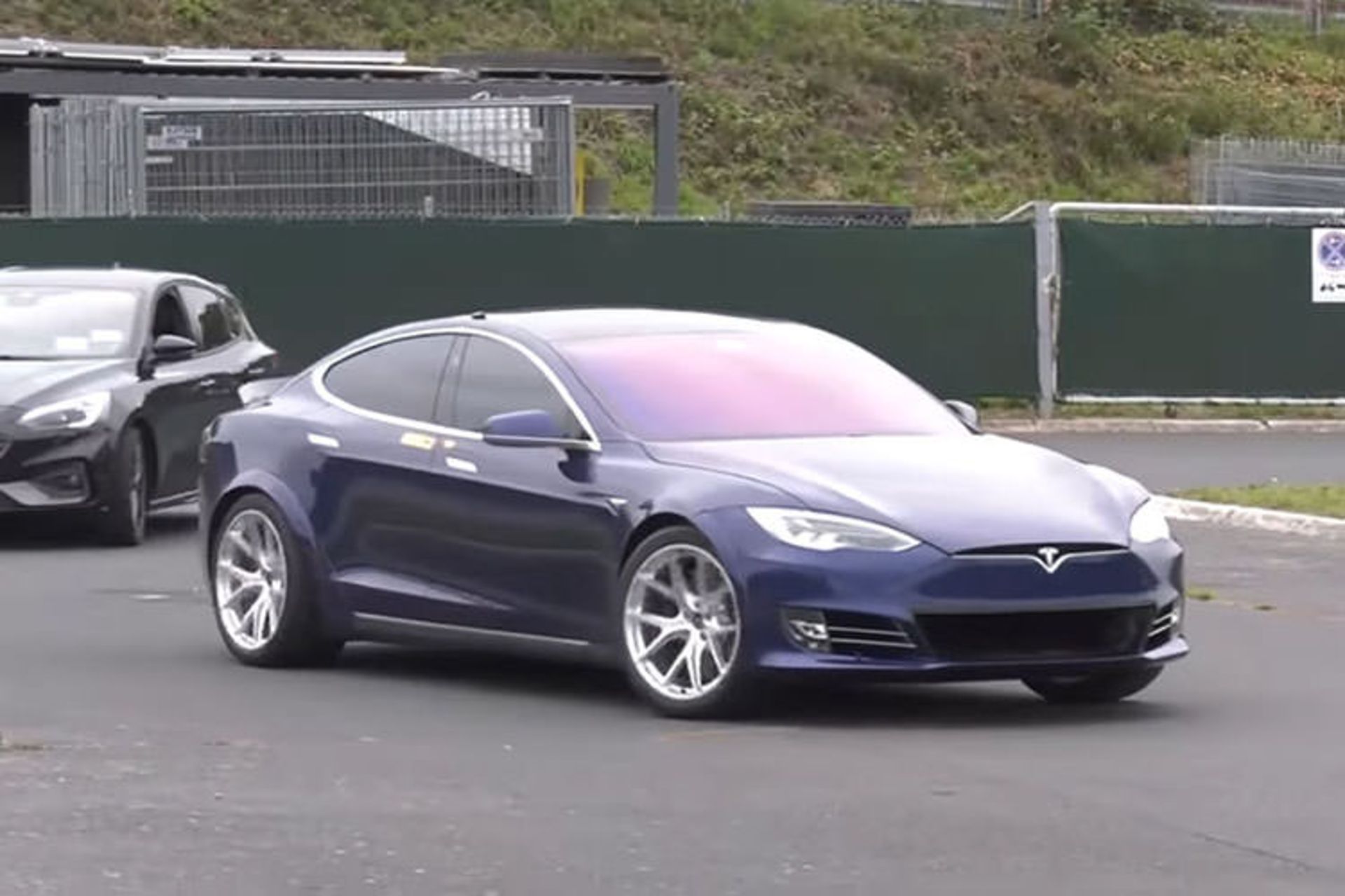 Tesla Model S / تسلا مدل اس