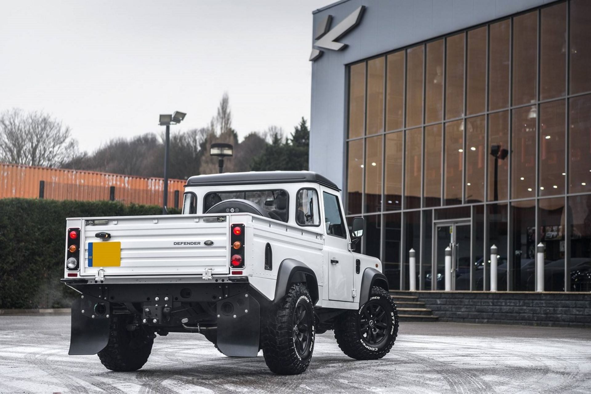 Chelsea Truck’s Custom Land Rover Defender Pickup