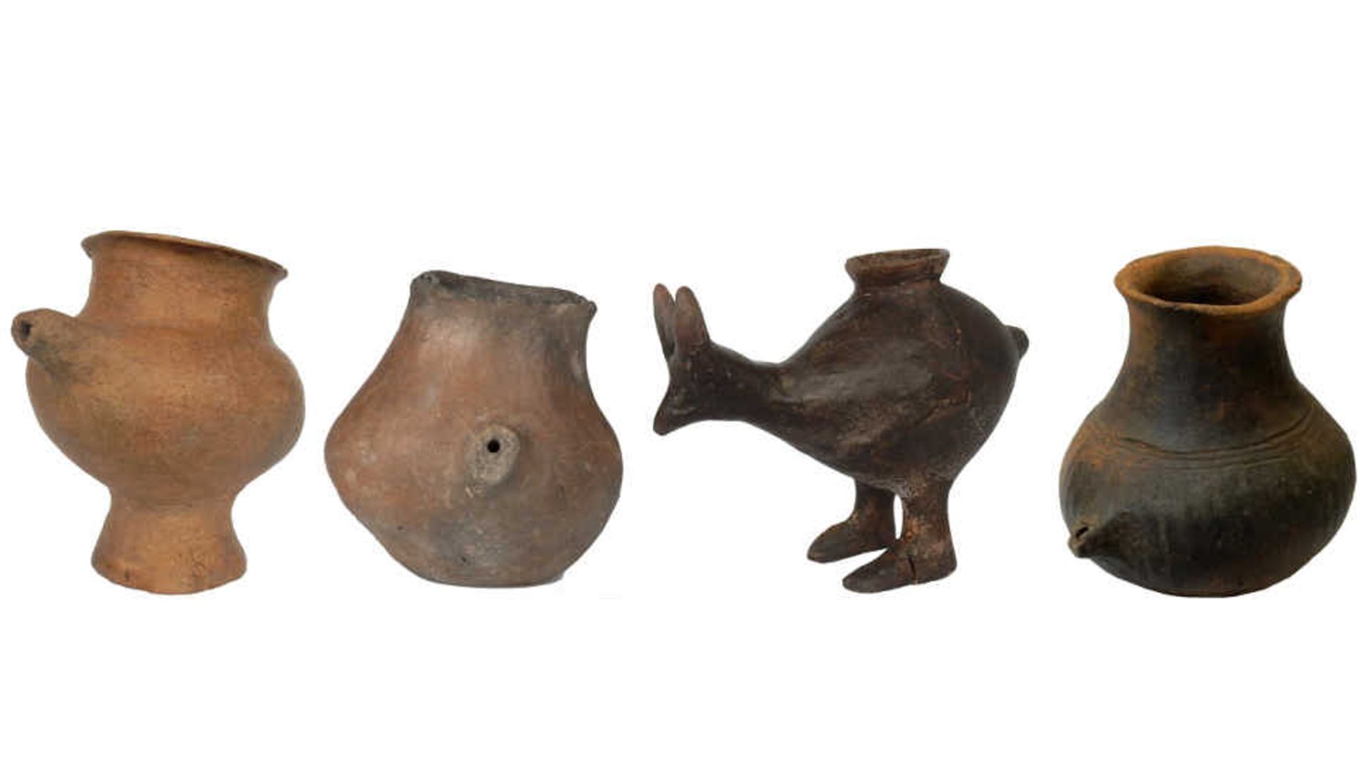 کودکانی ماقبل تاریخی نیز از لیوان‌های نی‌دار برای خوردن شیر استفاده می‌کردند