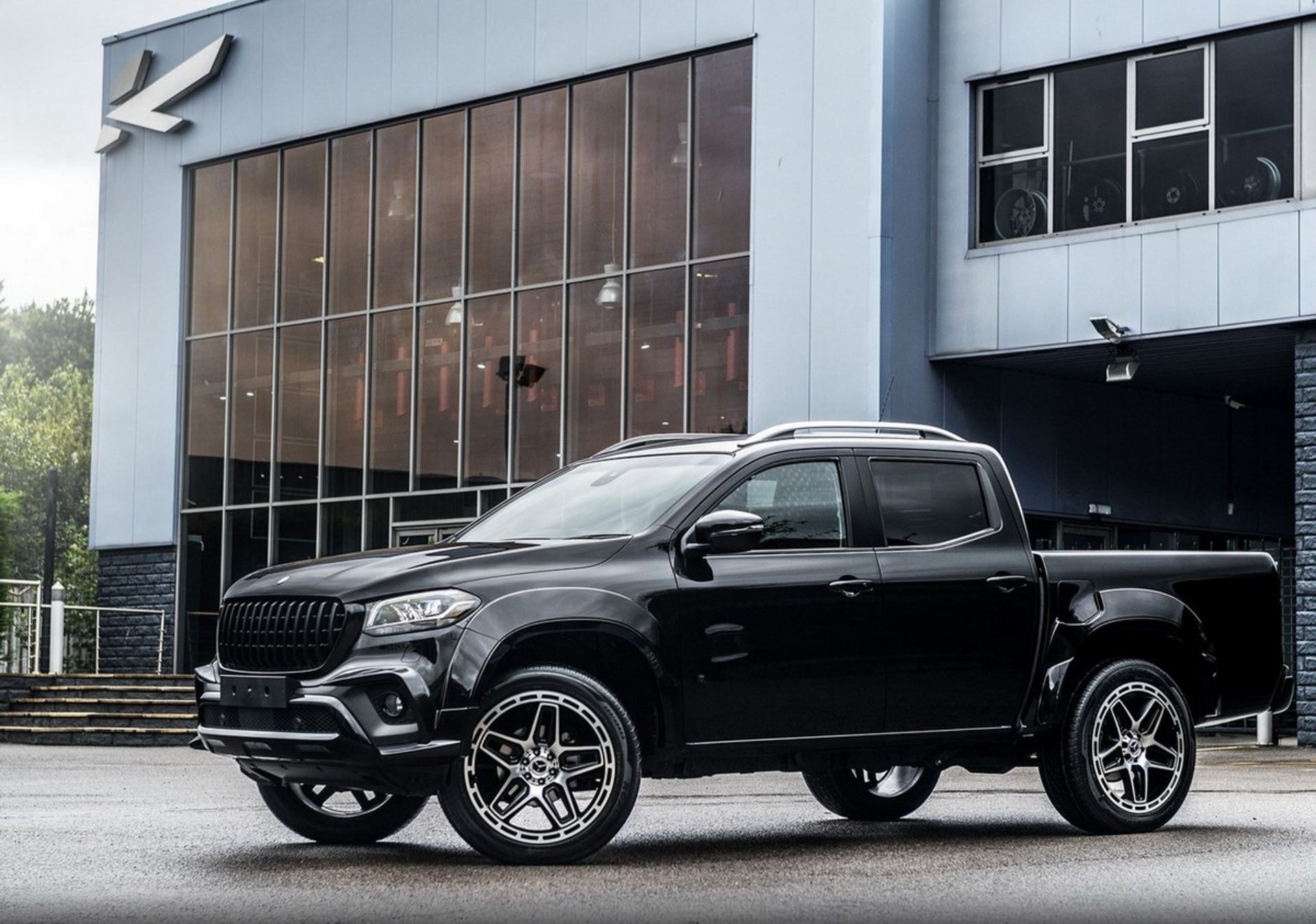 mercedes benz x class kahn design
