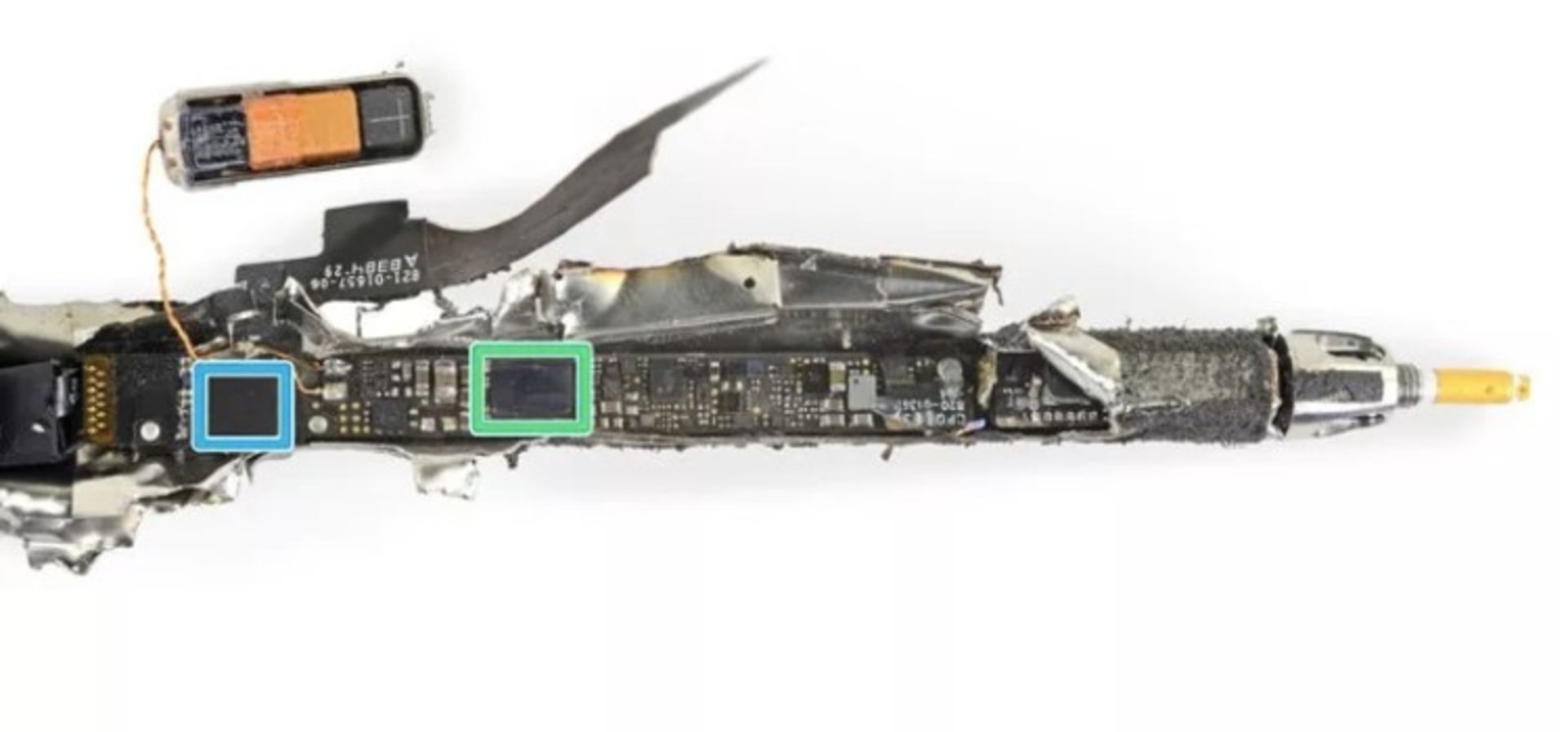 کالبدشکافی سیم‌پیچ نسل دوم قلم اپل