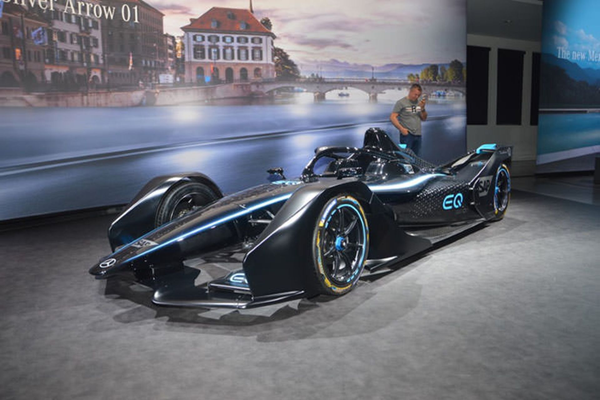 Mercedes-Benz Formula E car / خودروی الکتریکی فرمول E مرسدس بنز