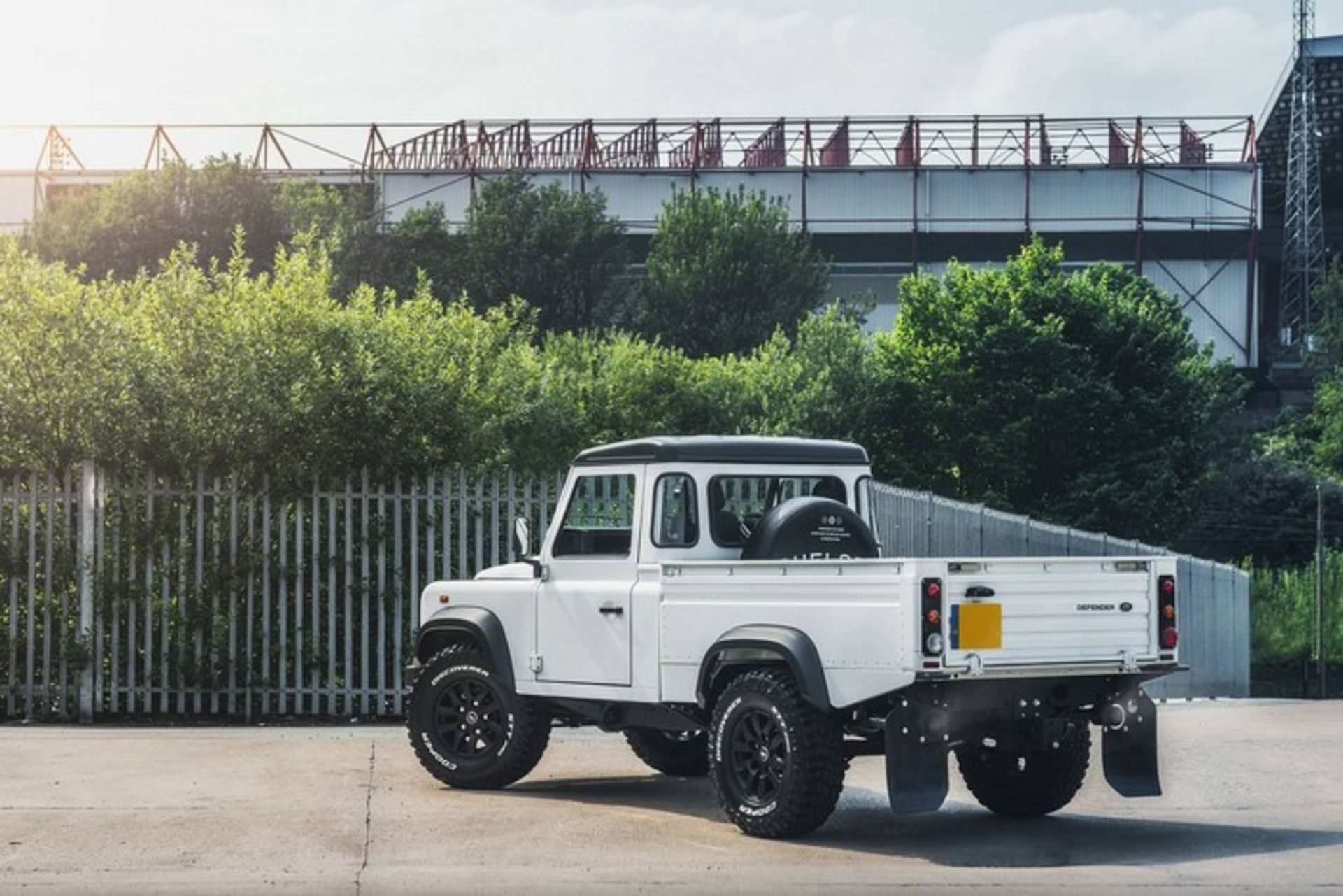 Chelsea Truck’s Custom Land Rover Defender Pickup