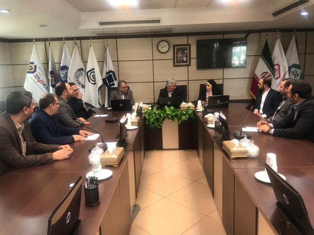 مینا مهرنوش