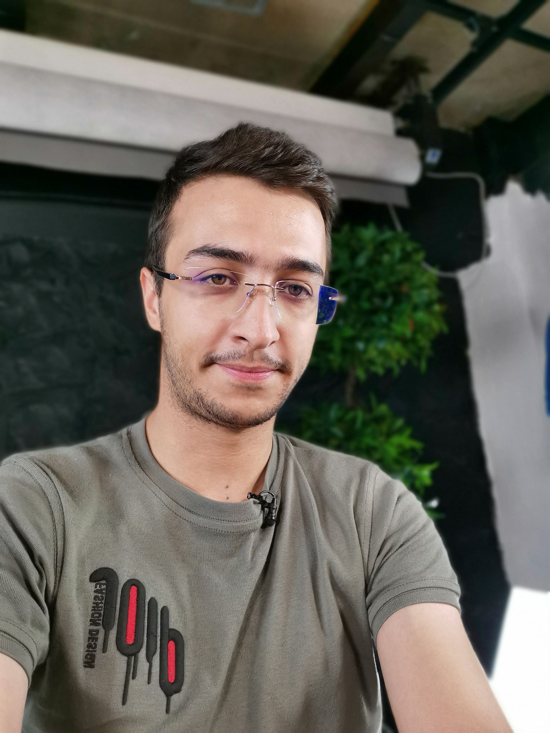 نمونه عکس سلفی آنر 20 پرو