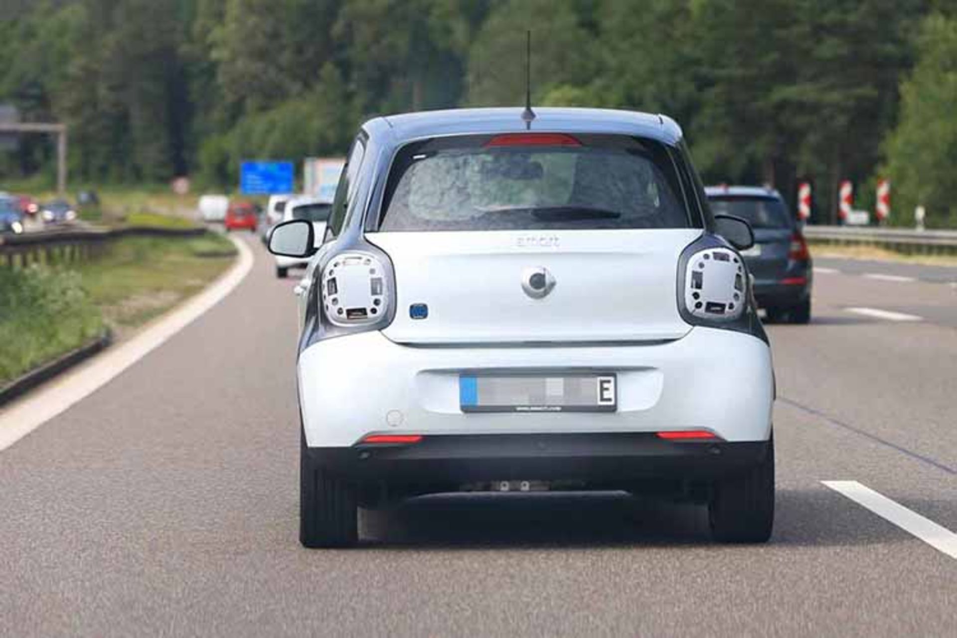 Smart EQ Fortwo  Forfour / اسمارت EQ فورتو فورفور