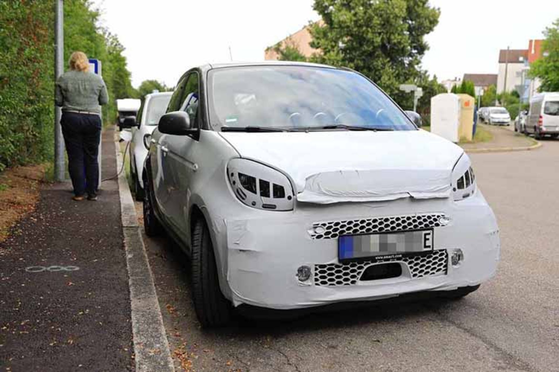 Smart EQ Fortwo  Forfour / اسمارت EQ فورتو فورفور