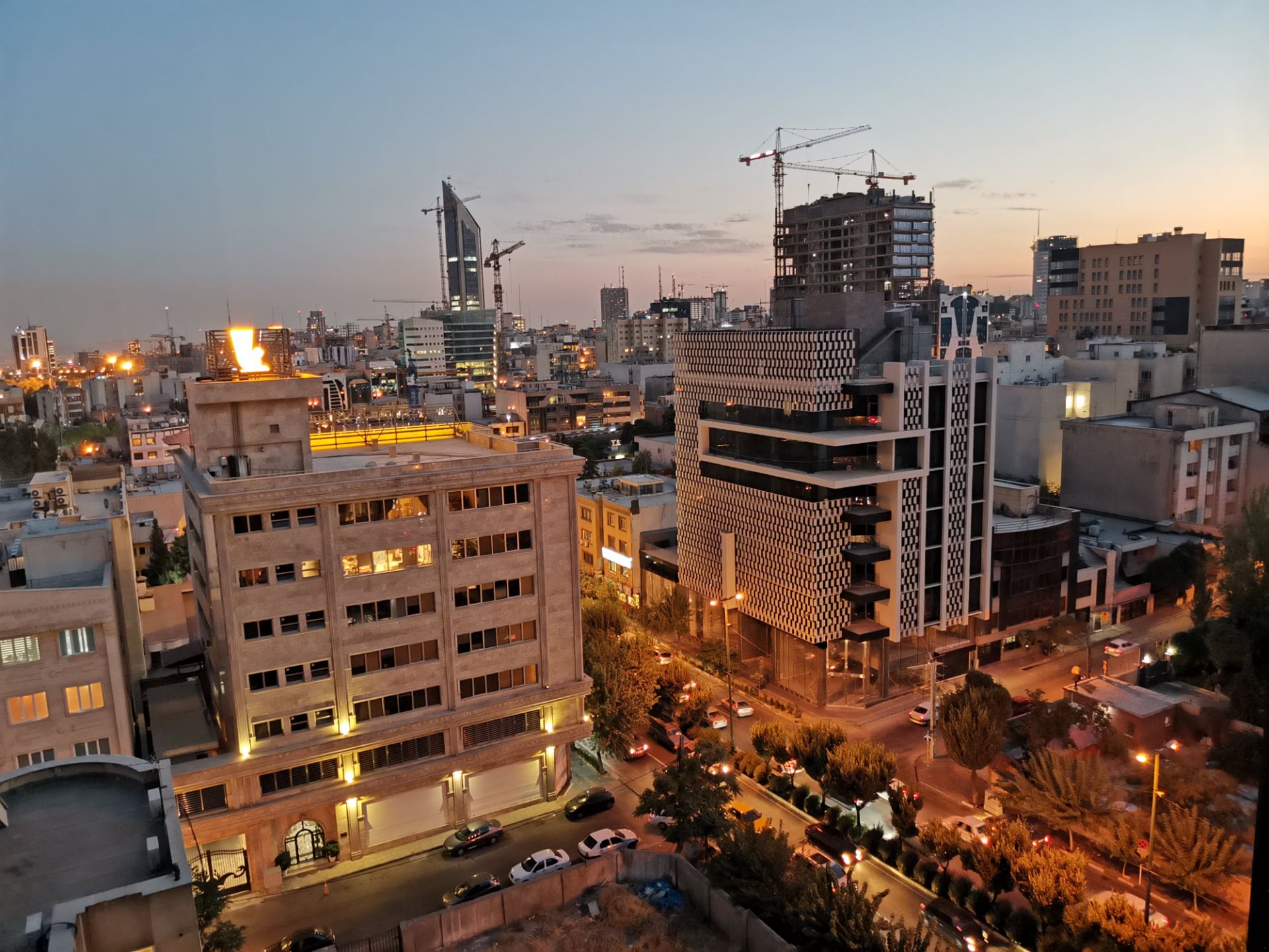 نمونه‌عکس‌ آنر 20 پرو با حالت Night