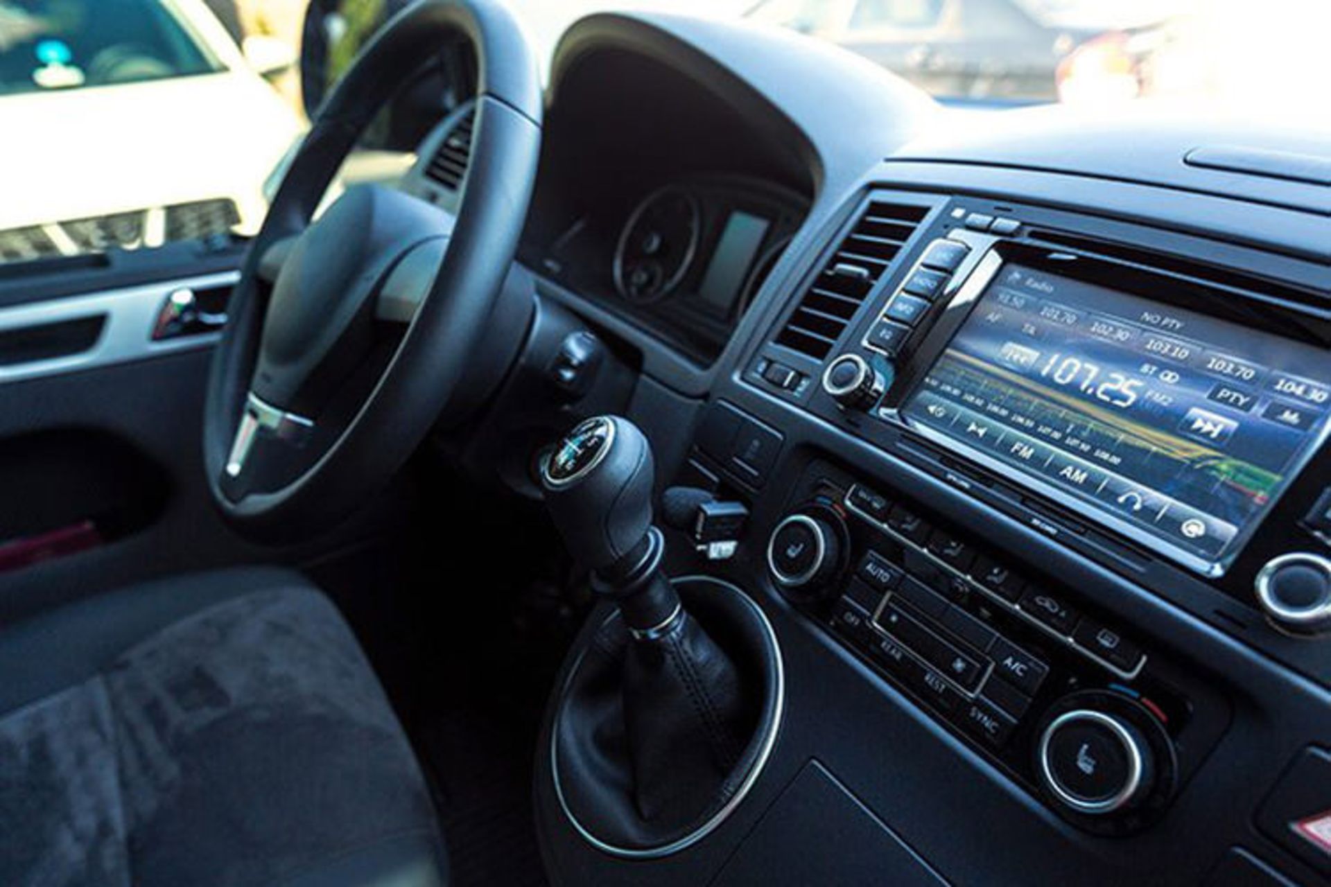 car audio system / سیستم صوتی خودرو