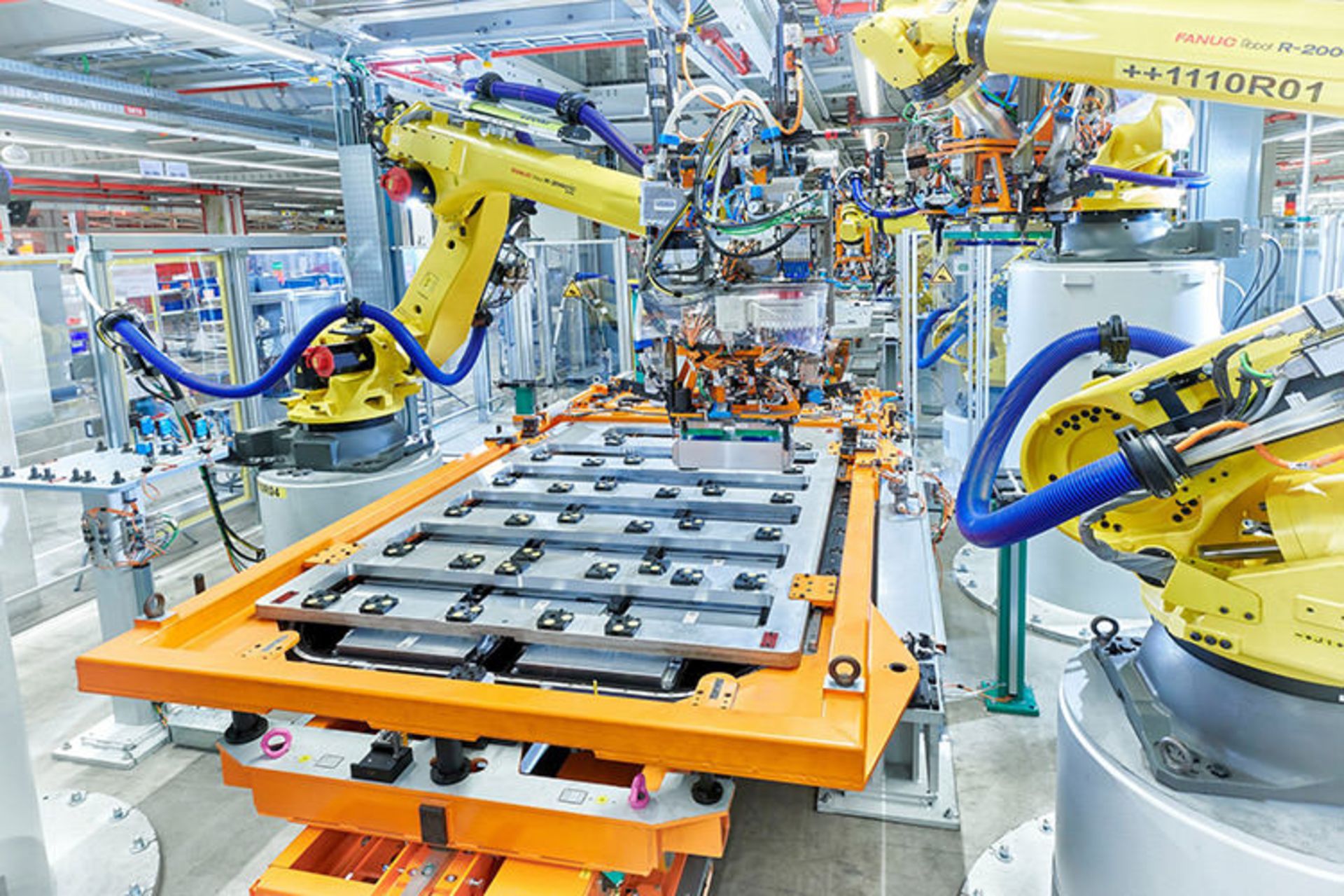 Audi E-Tron EV / خودروی برقی آئودی ای-ترون