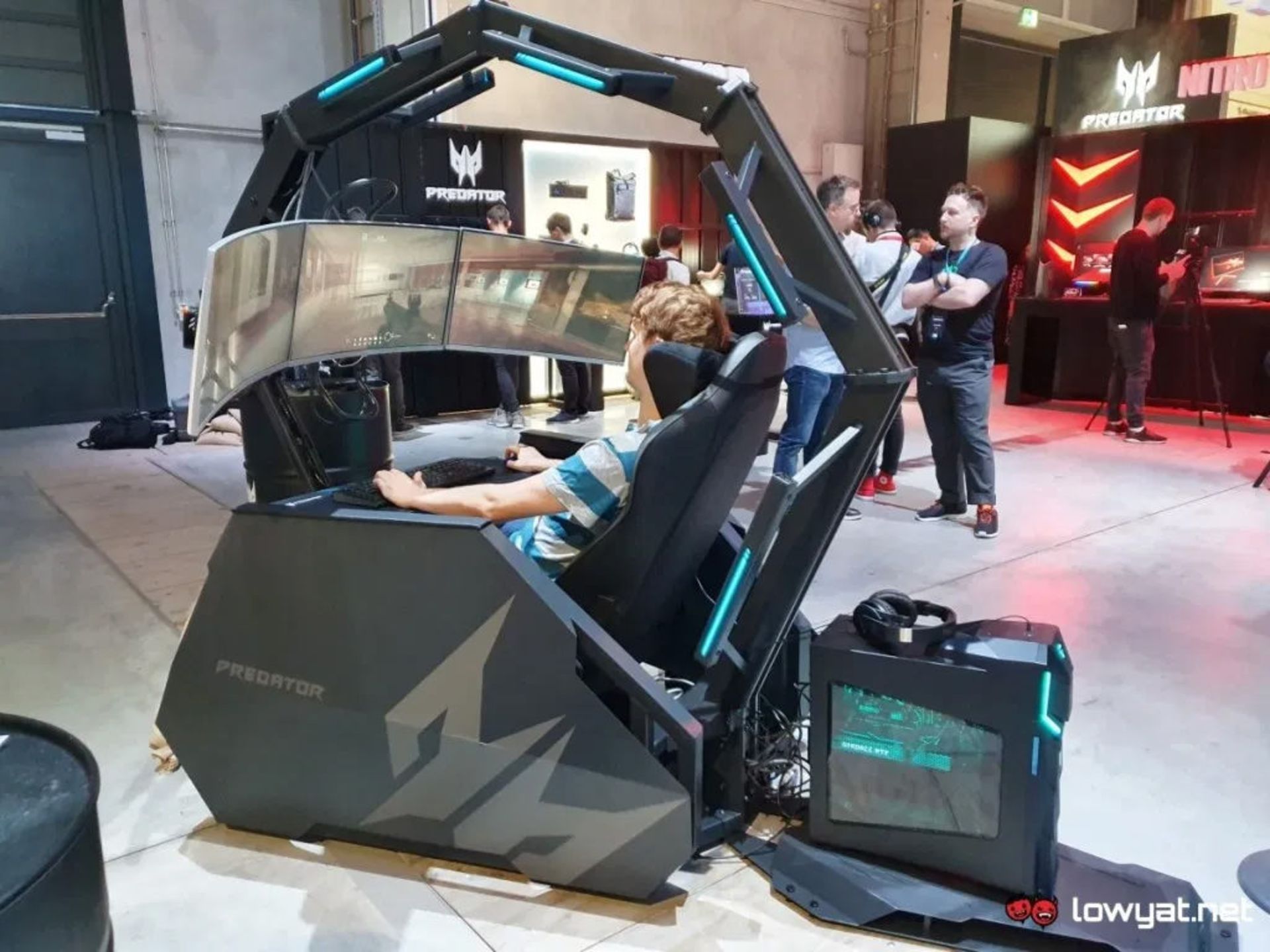 صندلی گیمینگ ایسر / acer predator thronos air gaming chair