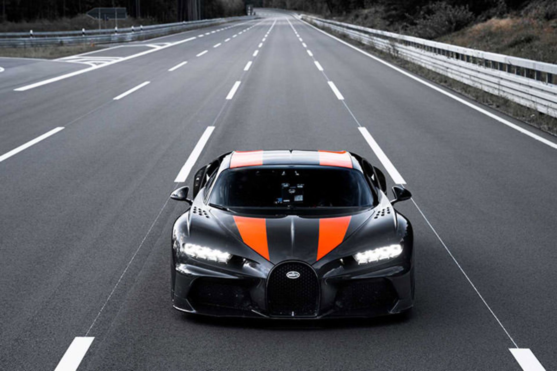 Bugatti Chiron / بوگاتی شیرون