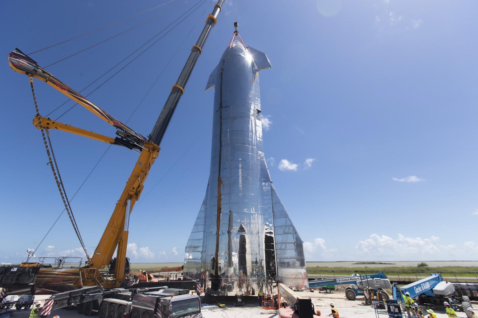 موشک استارشیپ / starship rocket