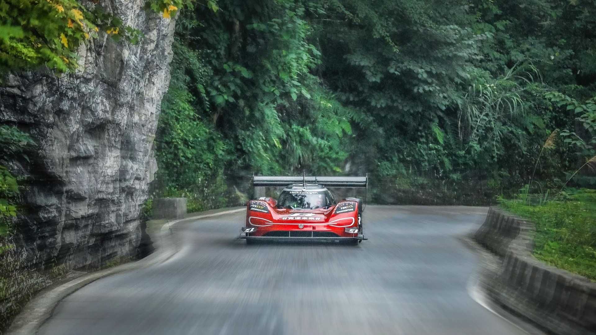 فولکس واگن ID.R