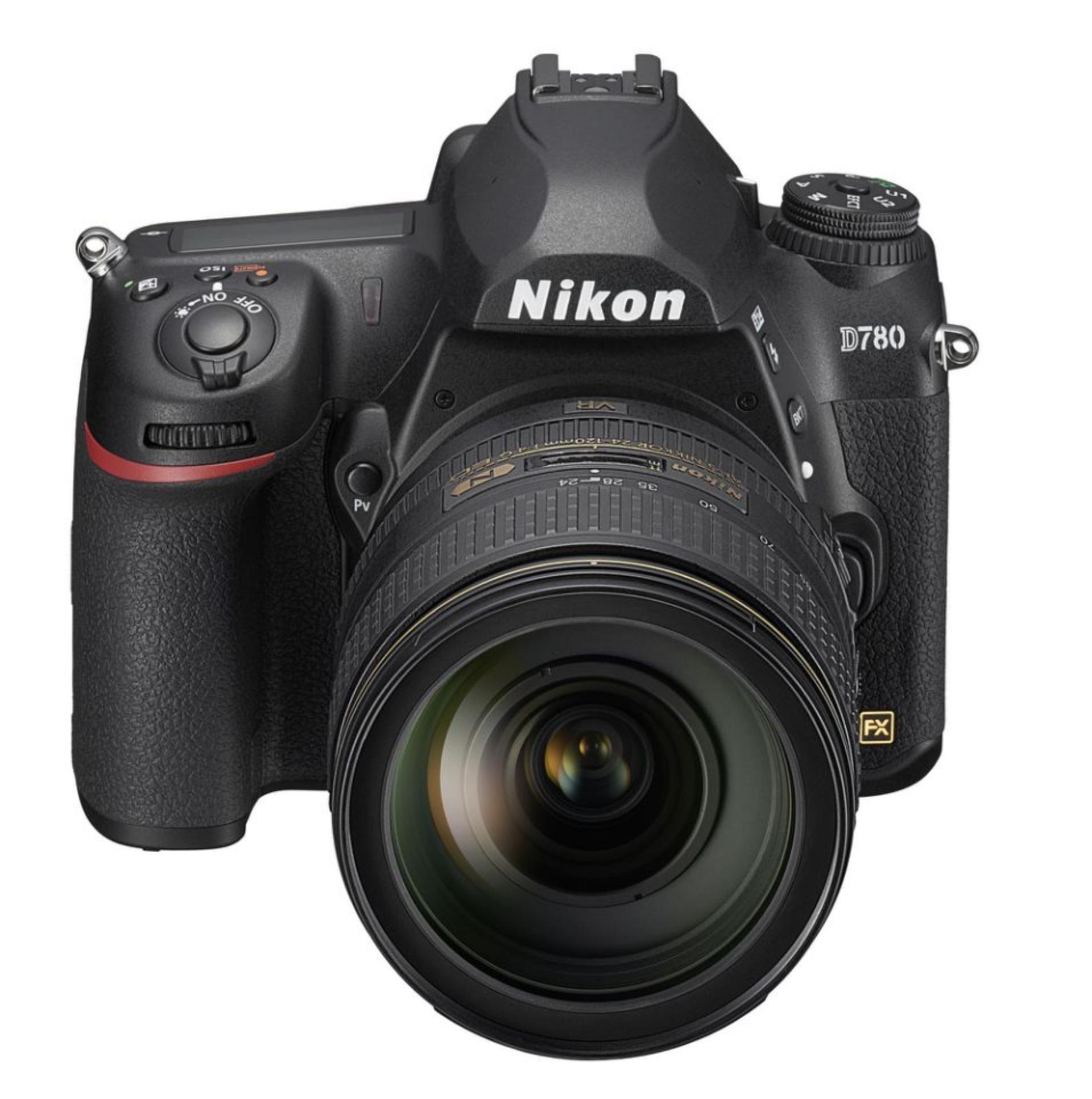 دوربین نیکون D780