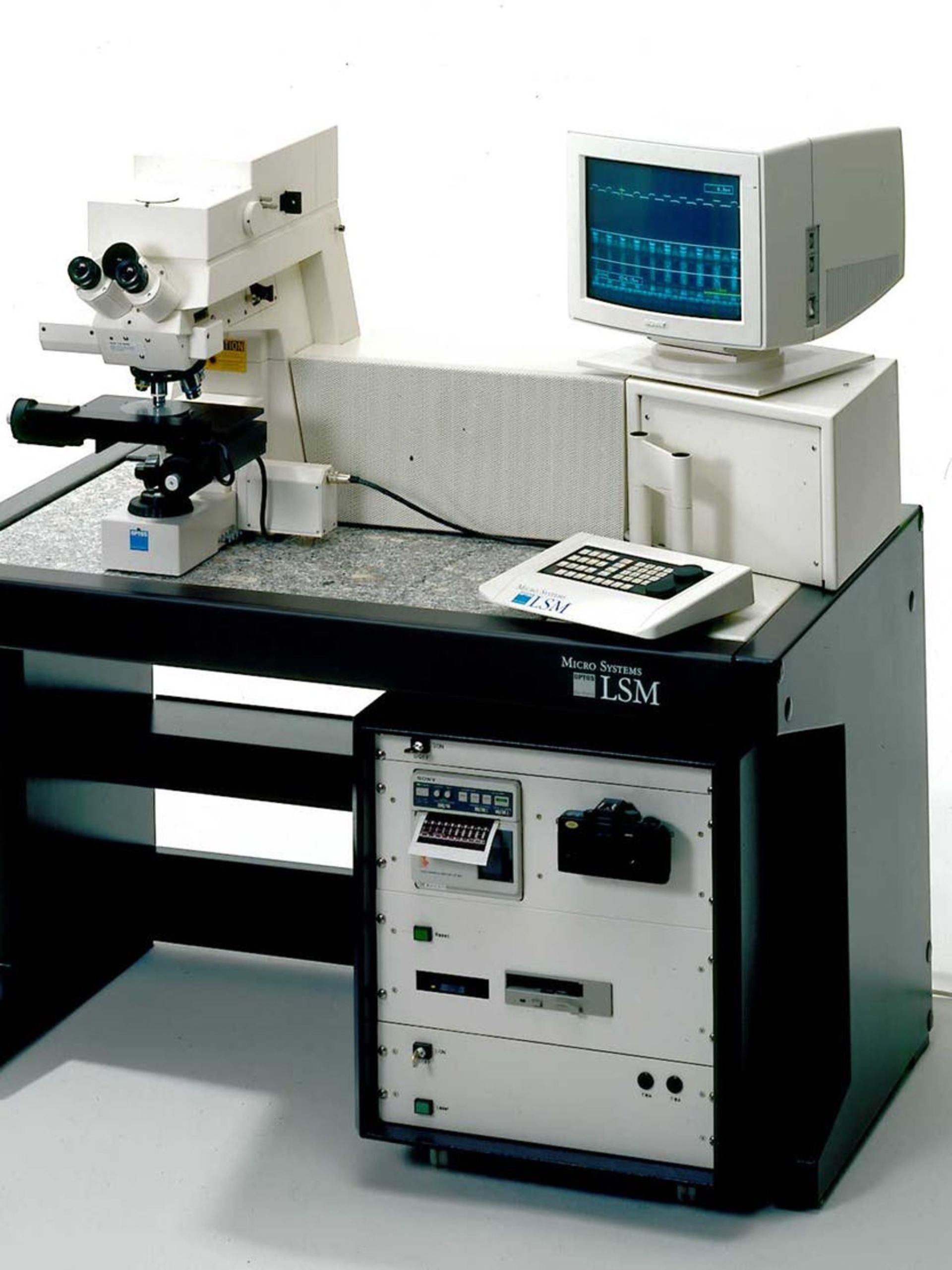 میکروسکوپ کارل زایس / Carl Zeiss