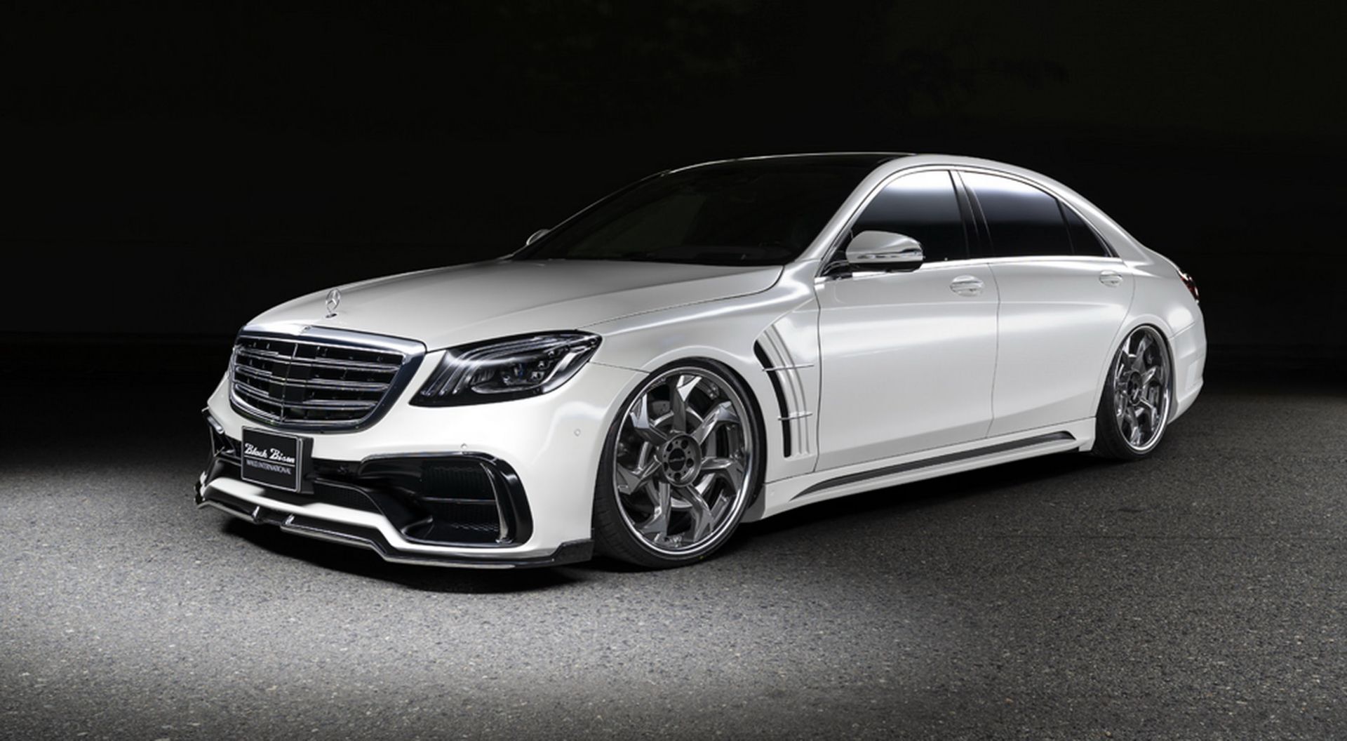 Mercedes Benz S-Class Wald Black Bison
