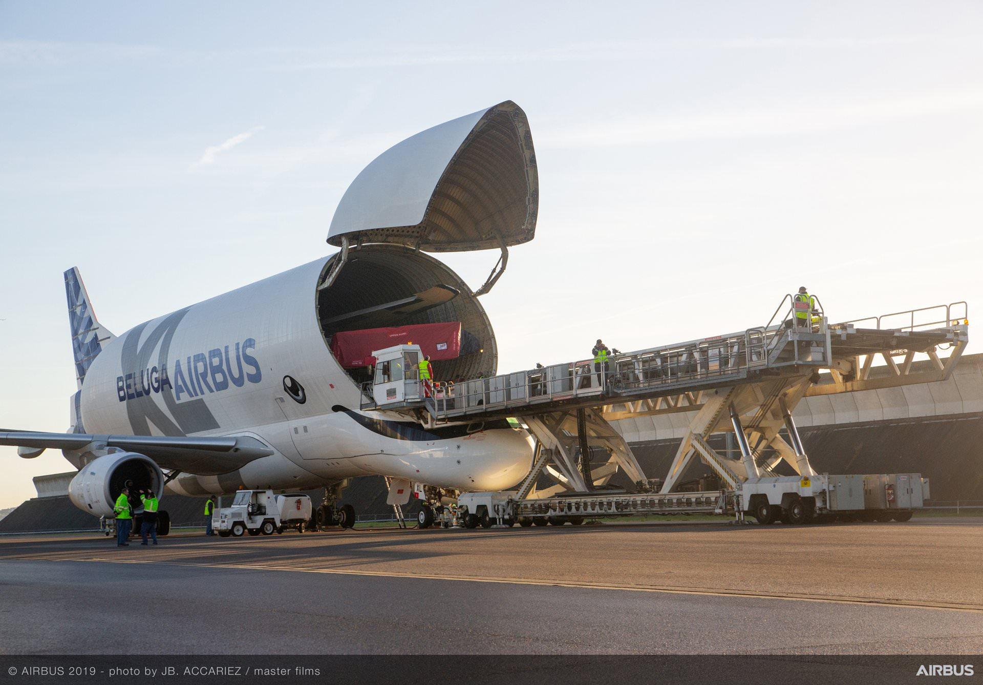 هواپیمای بلوگا ایکس ال ایرباس / airbus blugaxl
