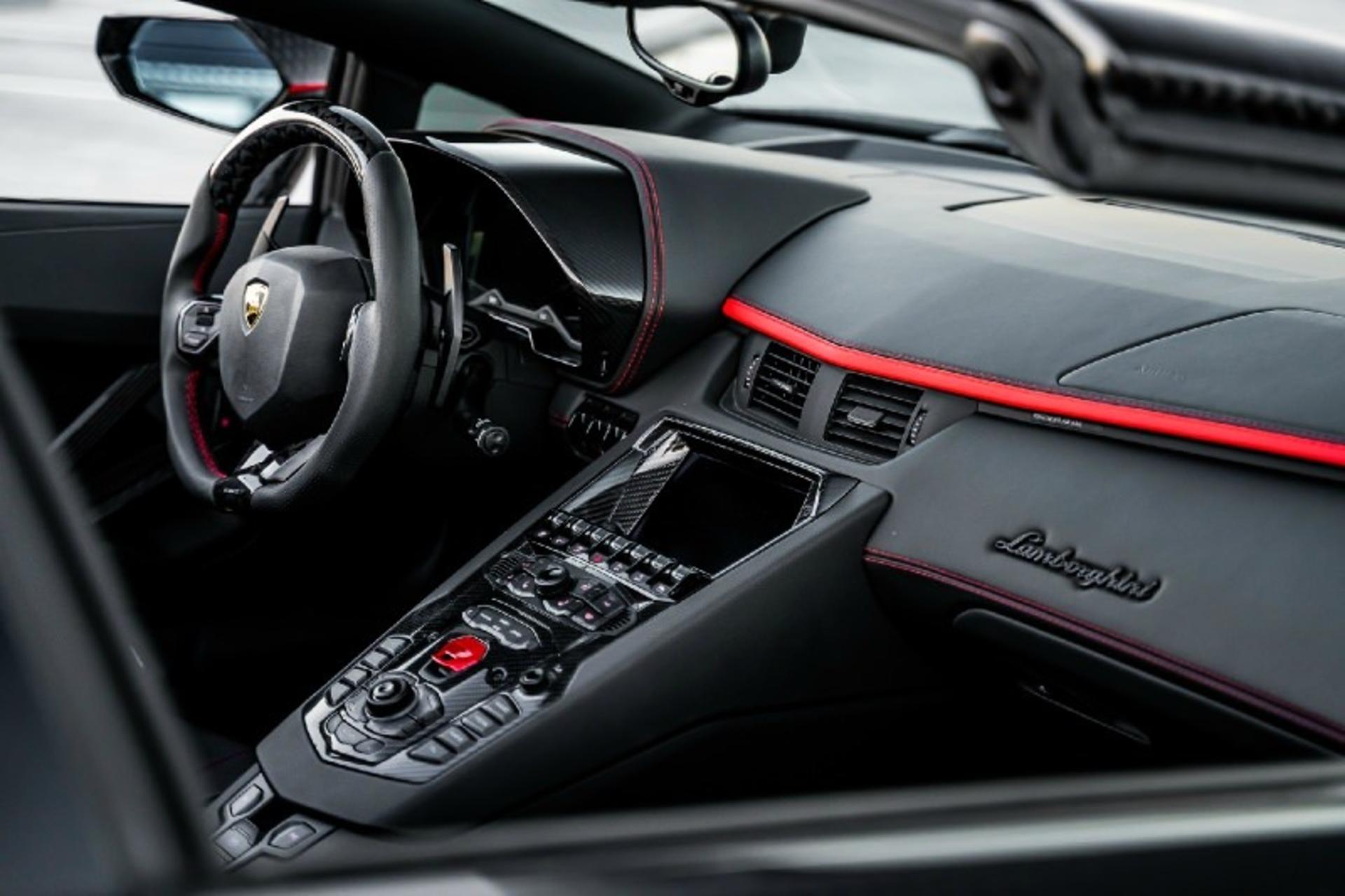 Lamborghini Aventador S Roadster MANSORY