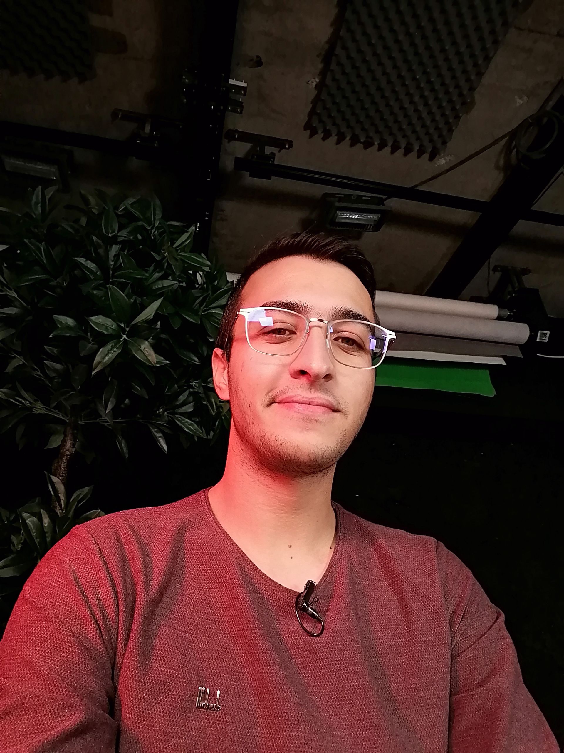 عکس‌های سلفی وای 9 پرایم