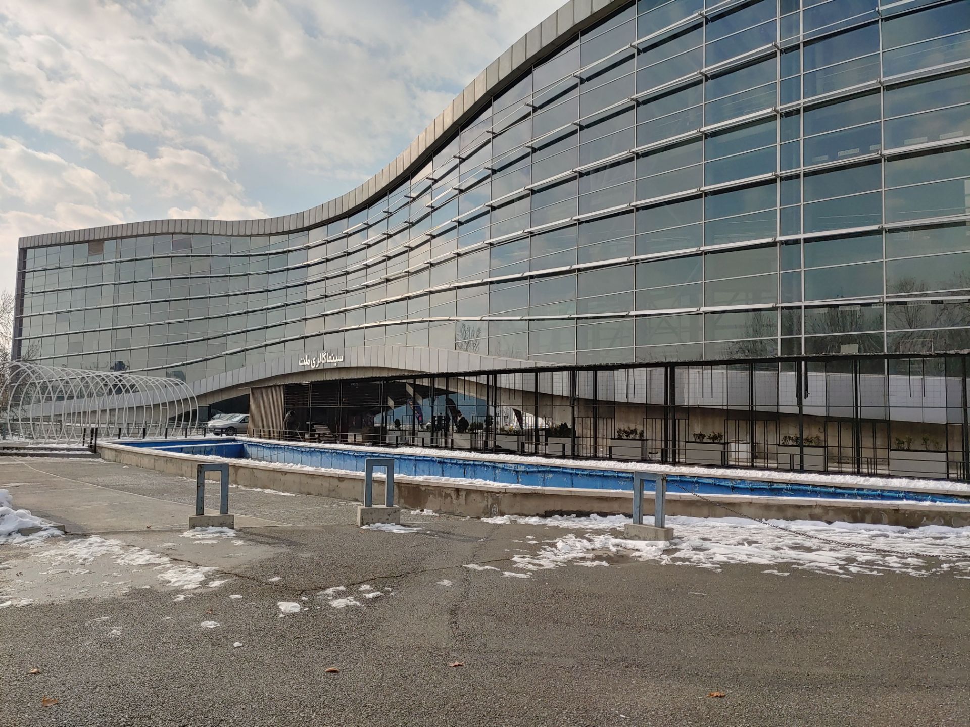 نمونه‌عکس‌های ال‌جی جی ۸ اس در طول روز