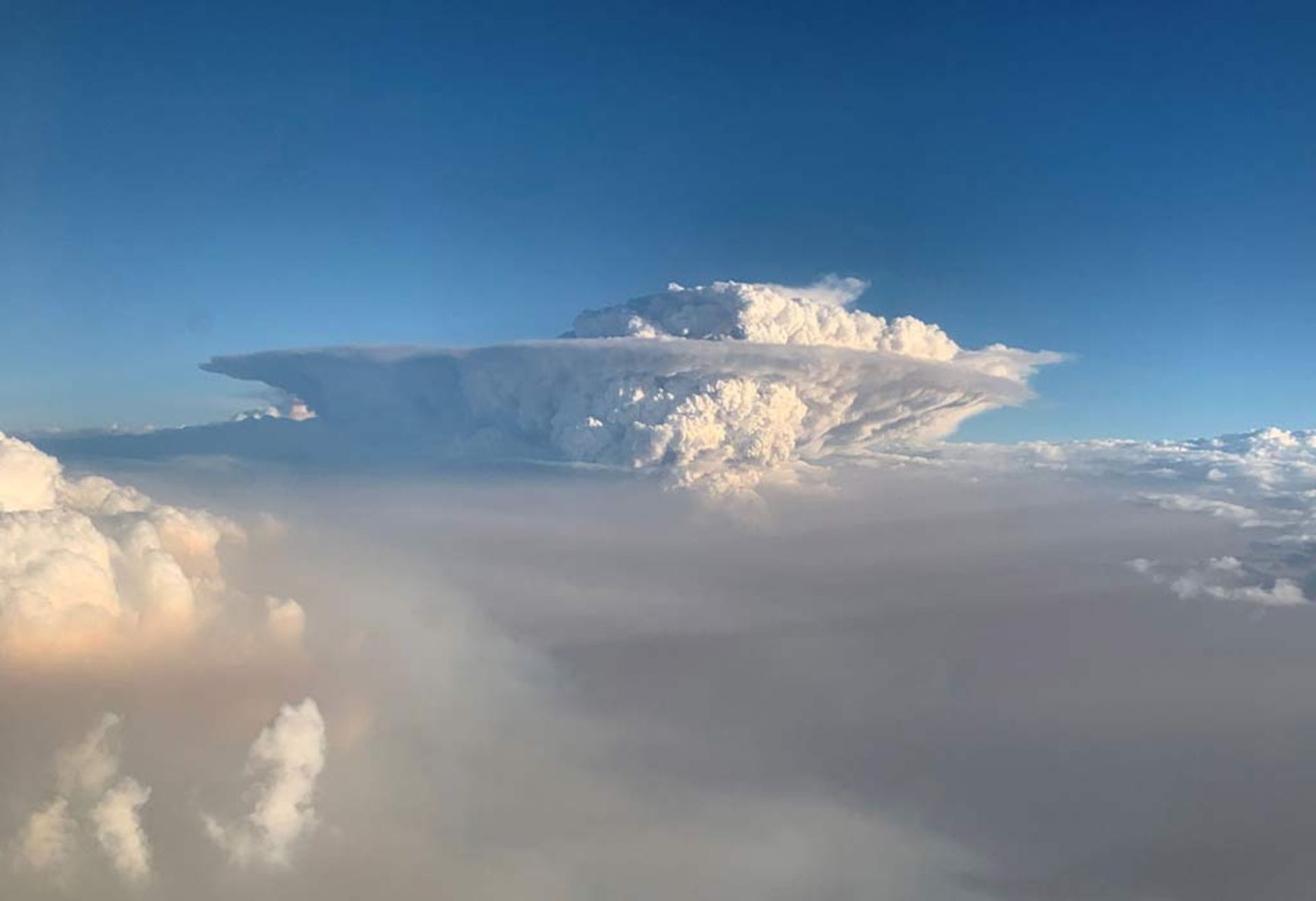  ابر کومه‌ای‌بارا یا کومولونیمبوس