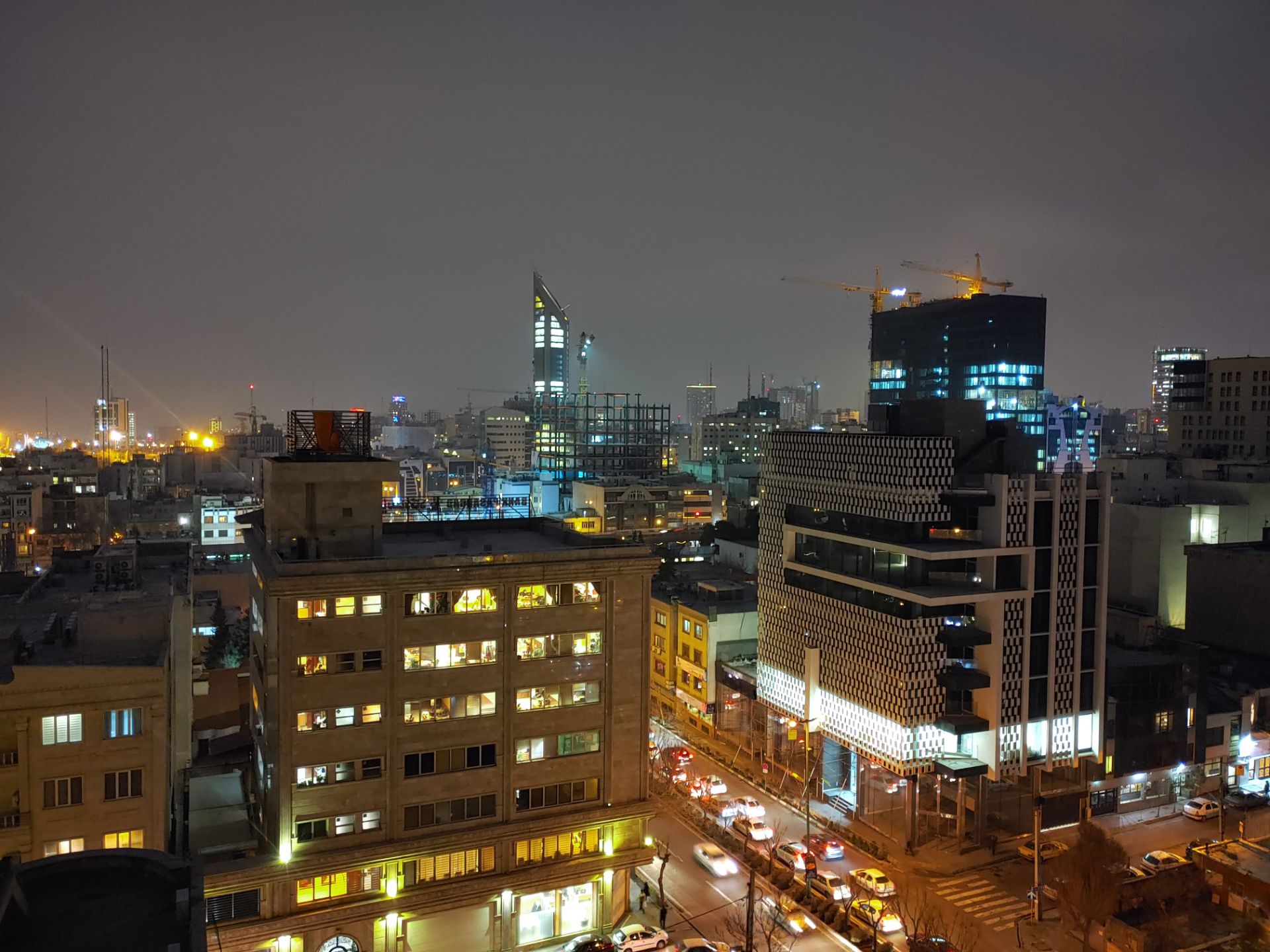 نمونه‌عکس‌های ال‌جی جی ۸ اس در طول شب