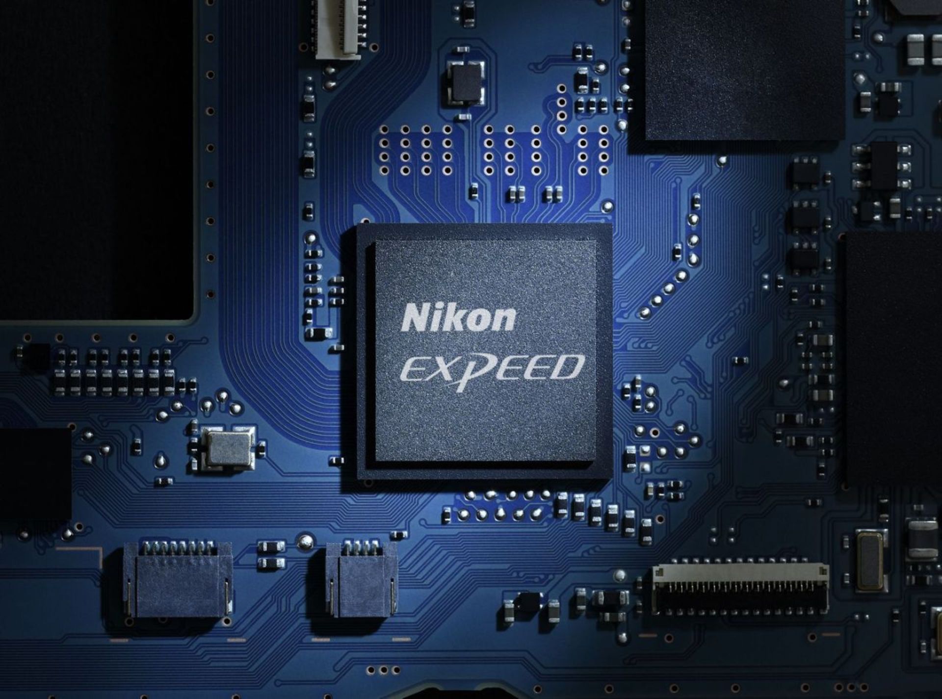 دوربین نیکون D780