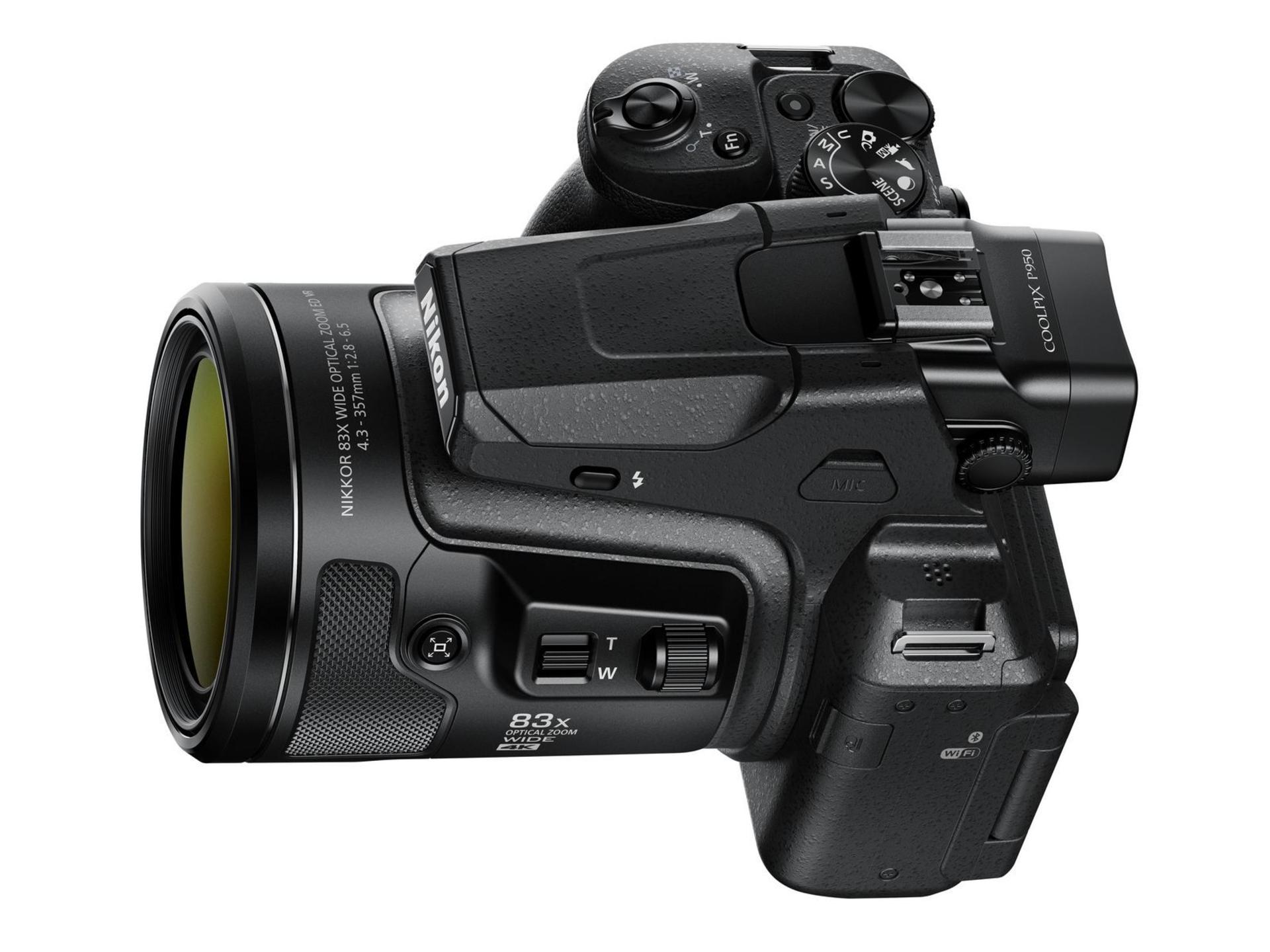 دوربین نیکون Coolpix P950