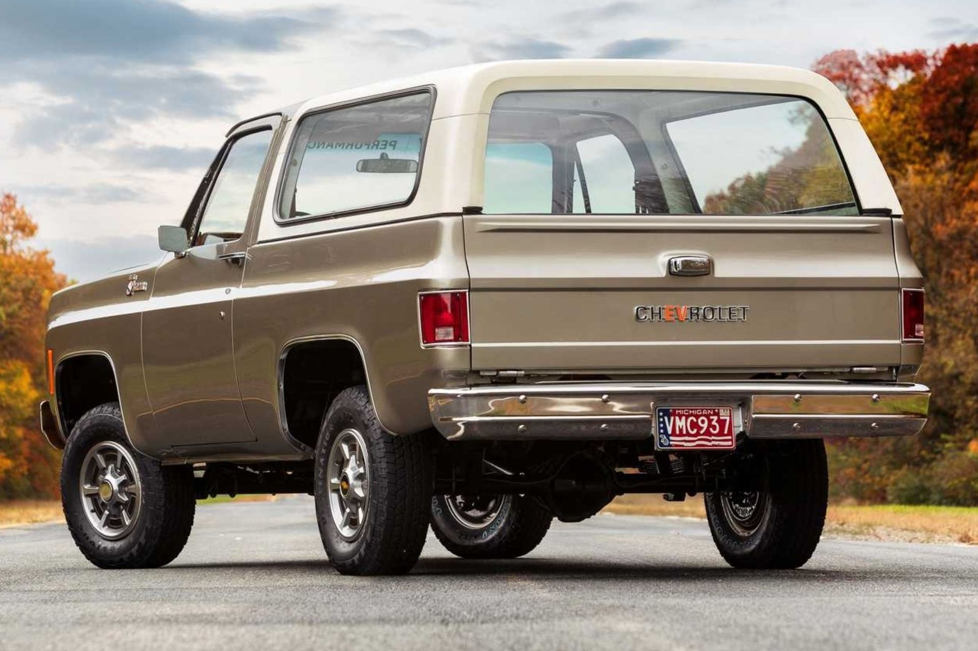 Chevy K5 Blazer  EV Conversion شورولت بلیزر برقی